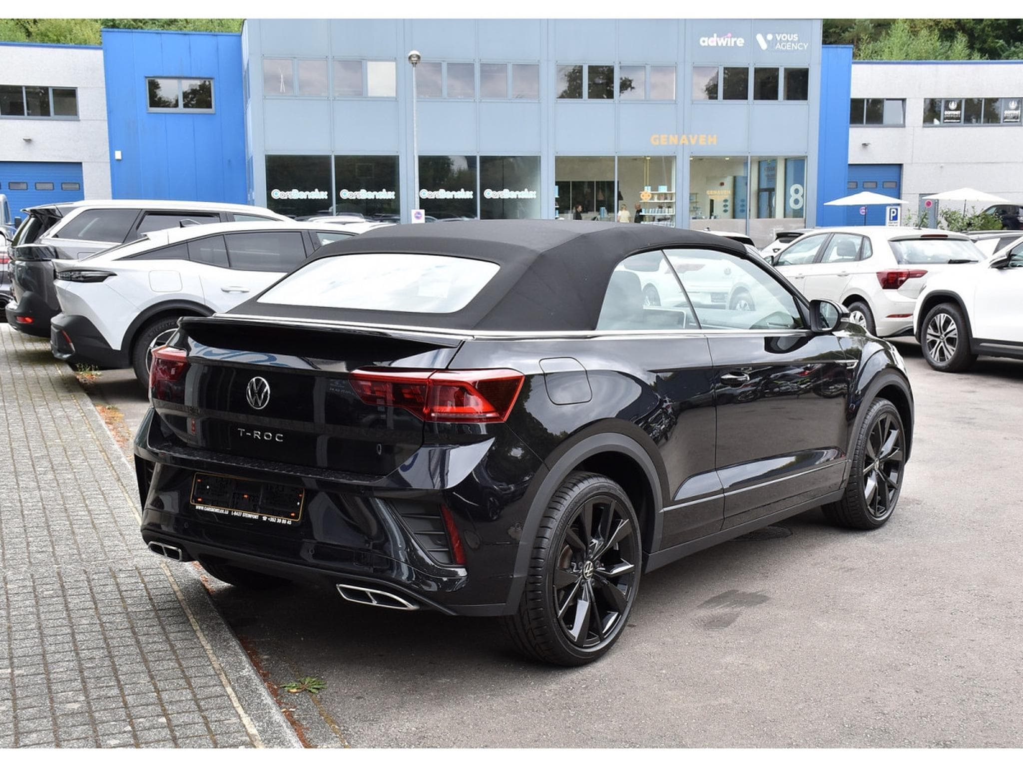 VW T-Roc Cabrio 1.5 TSI R-Line CUIR TRAVEL SIDE CHFF ADD MATRIX CAM (2025) - Photo 6