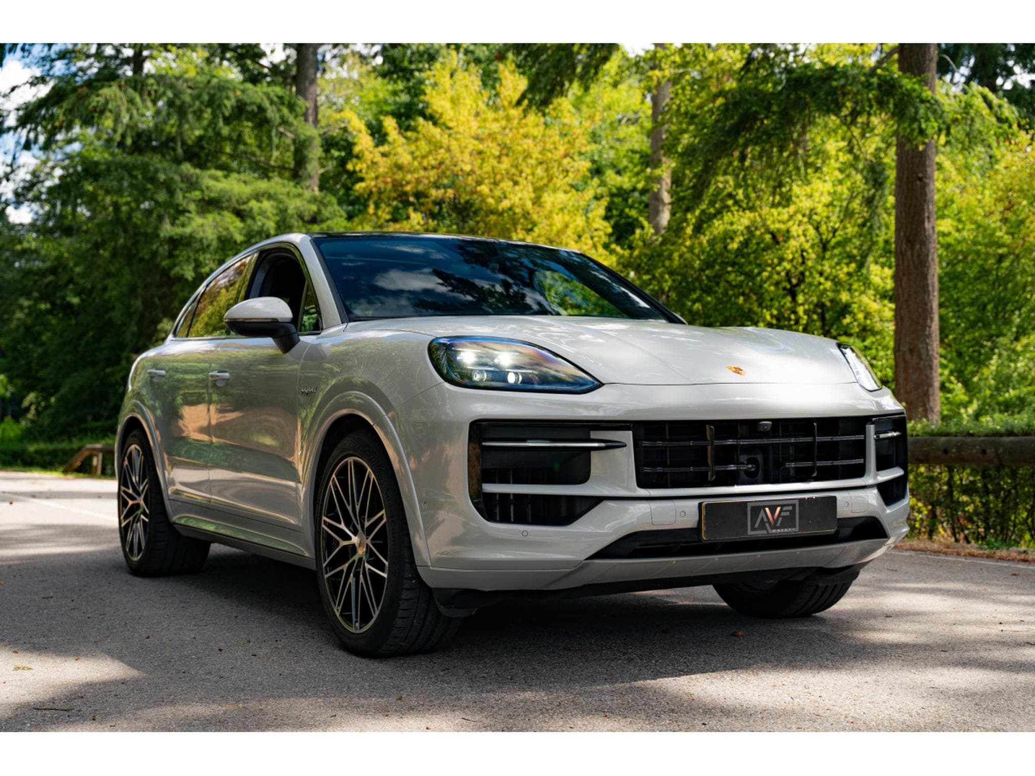 Porsche Cayenne E-Hybrid Coupé (2024) - Photo 3