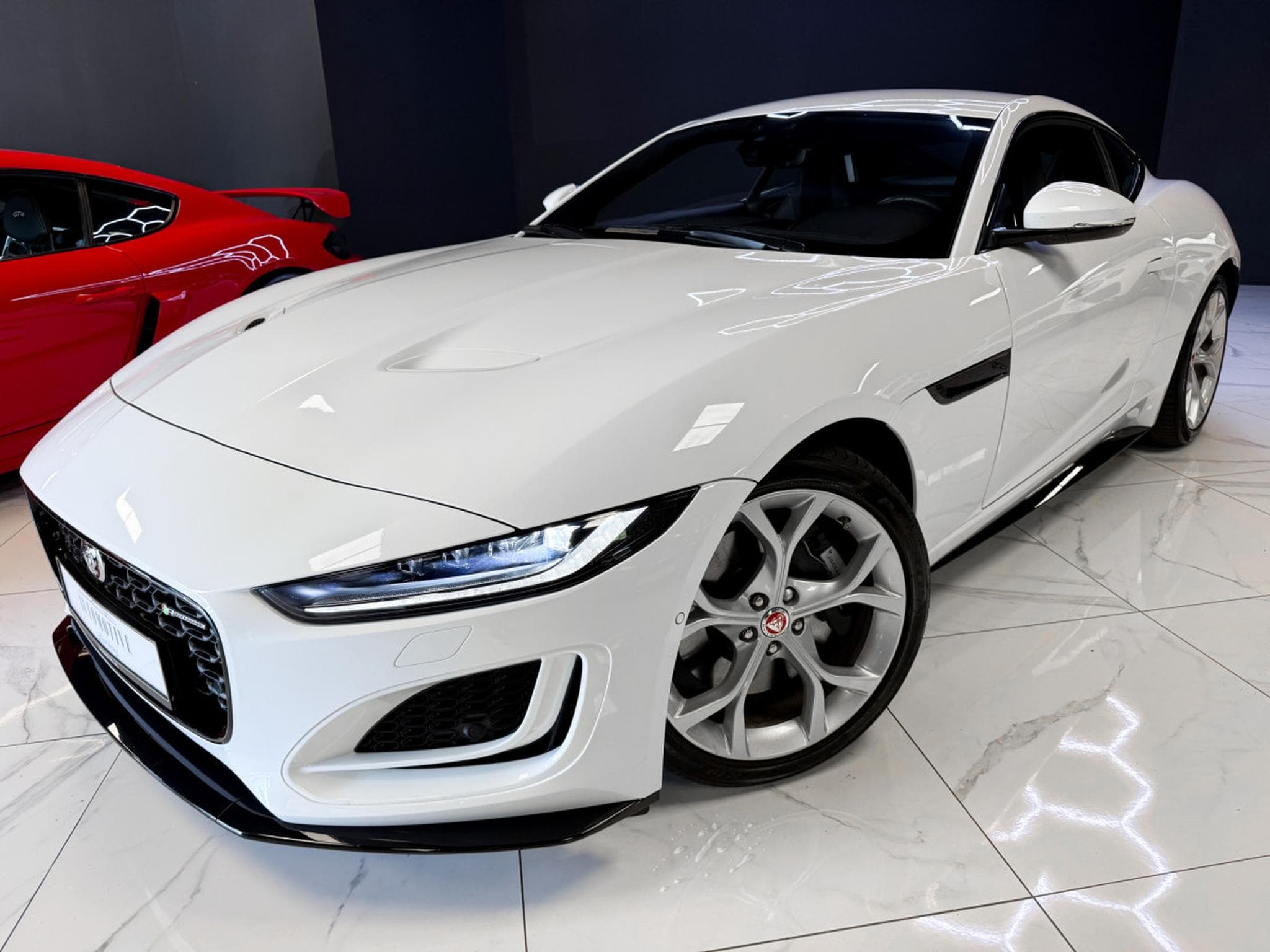 Jaguar F-Type P300 Coupe R-Dynamic / Meridian / LED / 1.Hand (2021) - Photo 9