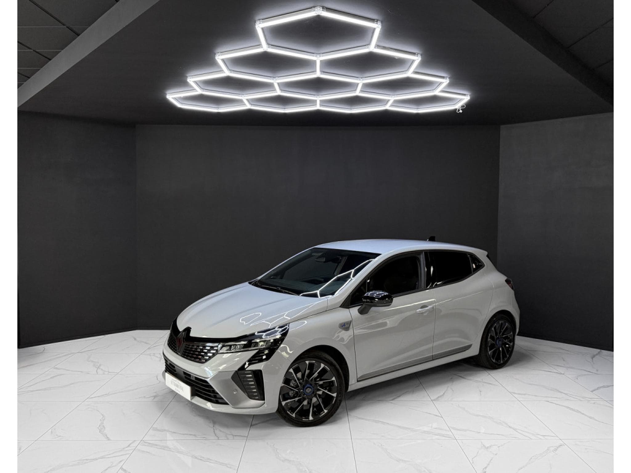 Renault Clio Esprit Alpine E-Tech Full Hybrid 145 (2025) - Photo 1
