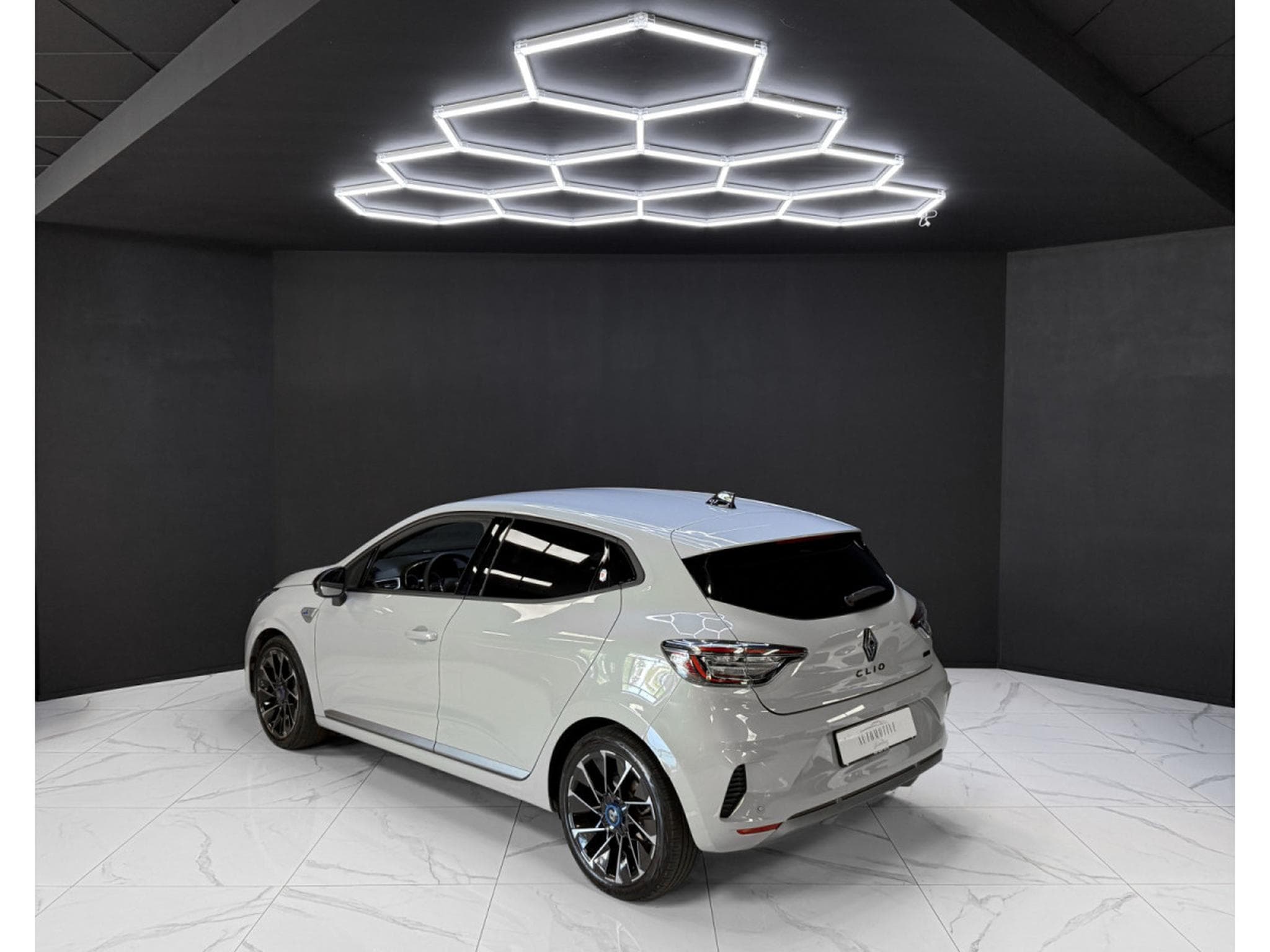Renault Clio Esprit Alpine E-Tech Full Hybrid 145 (2025) - Photo 3