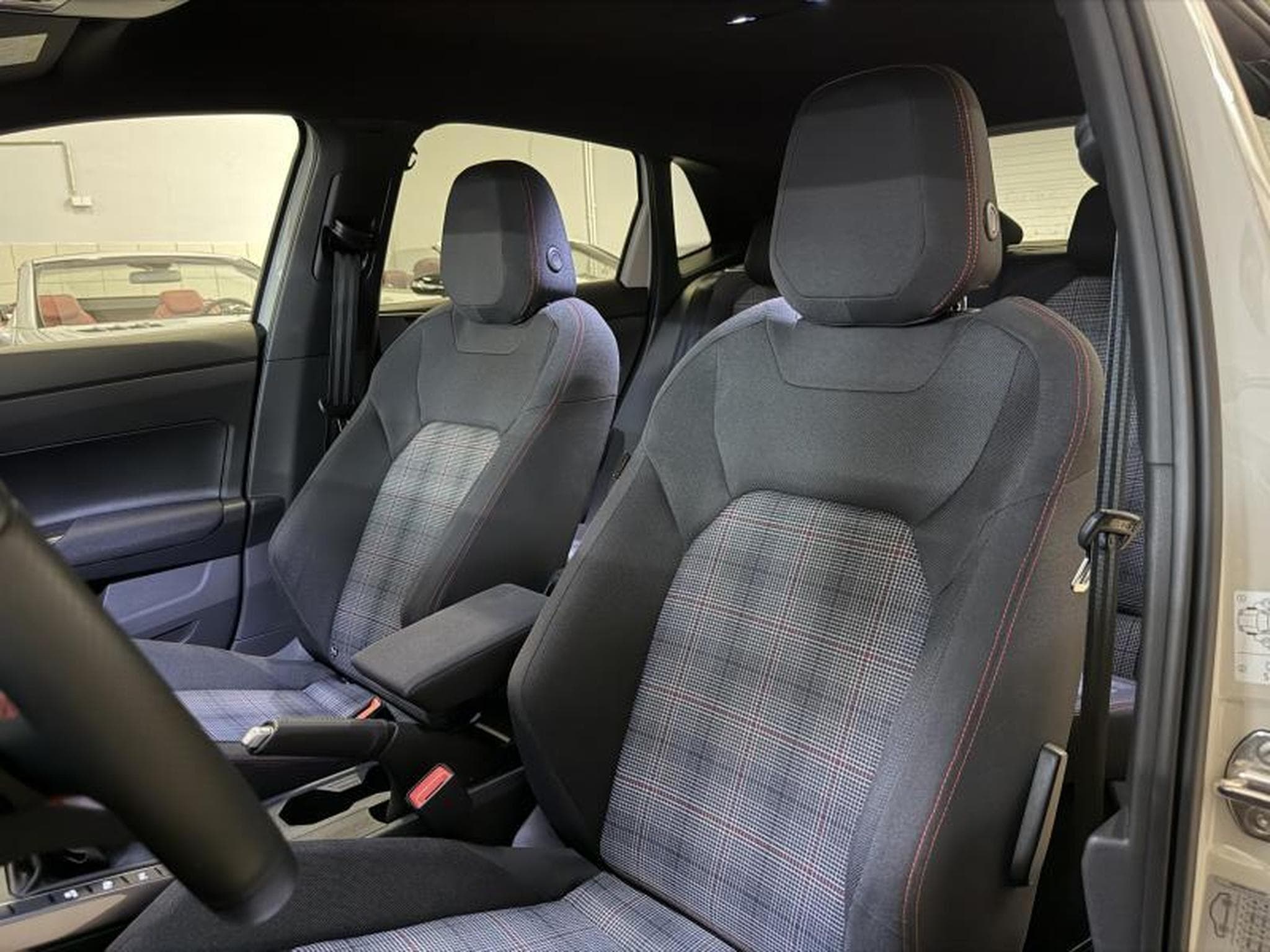 VW Polo GTI 2.0 TSI 207 DSG (2025) - Photo 12