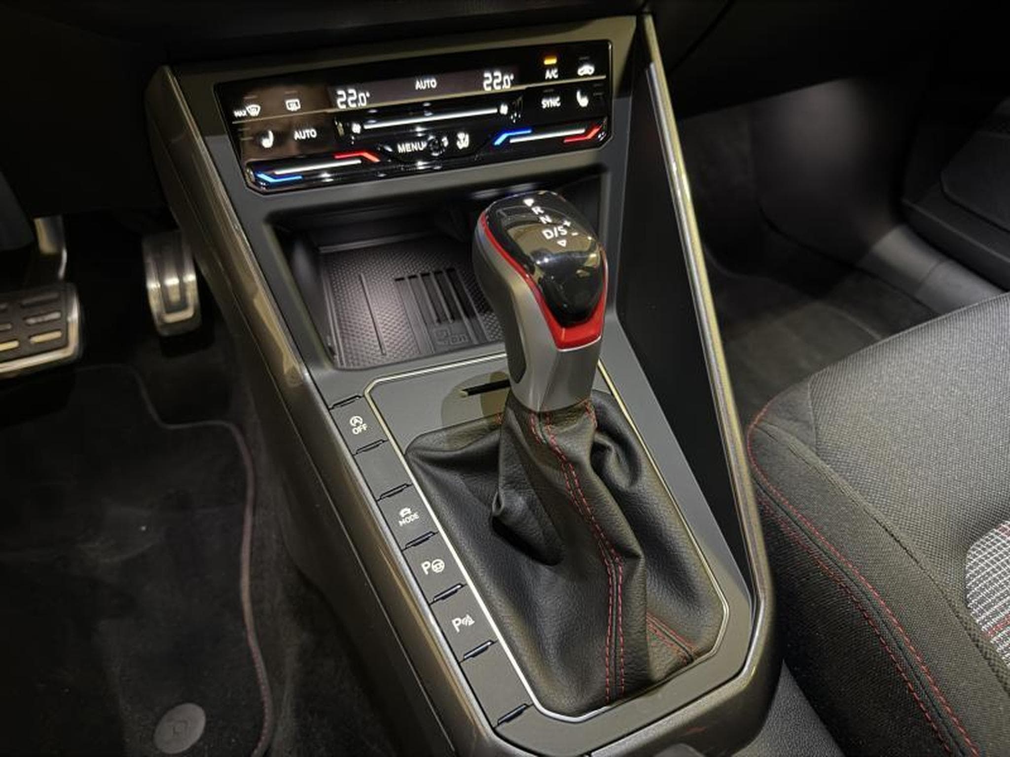 VW Polo GTI 2.0 TSI 207 DSG (2025) - Photo 15