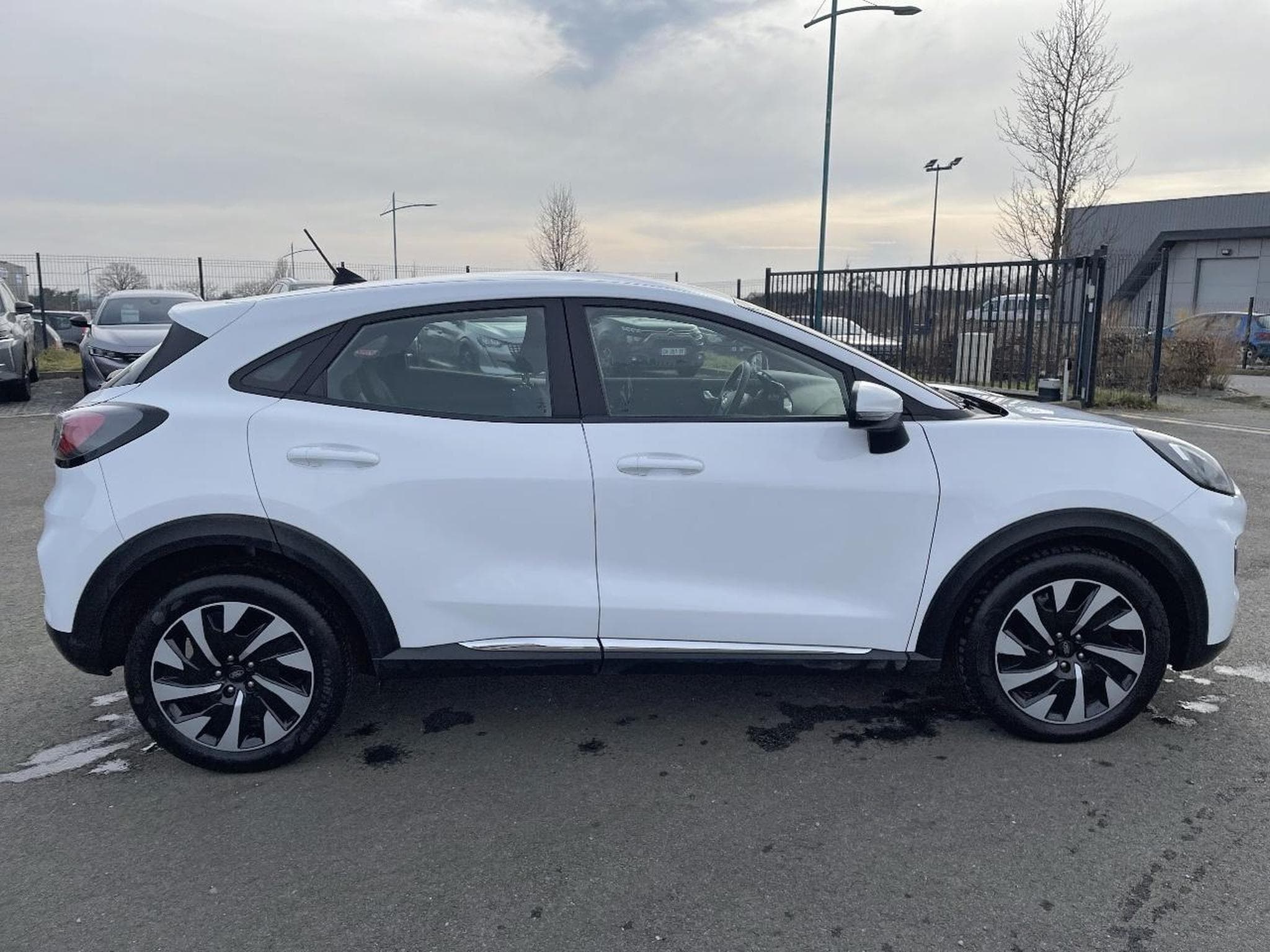 Ford PUMA 1.0 FLEXIFUEL 125 MHEV TITANIUM (2023) - Photo 4