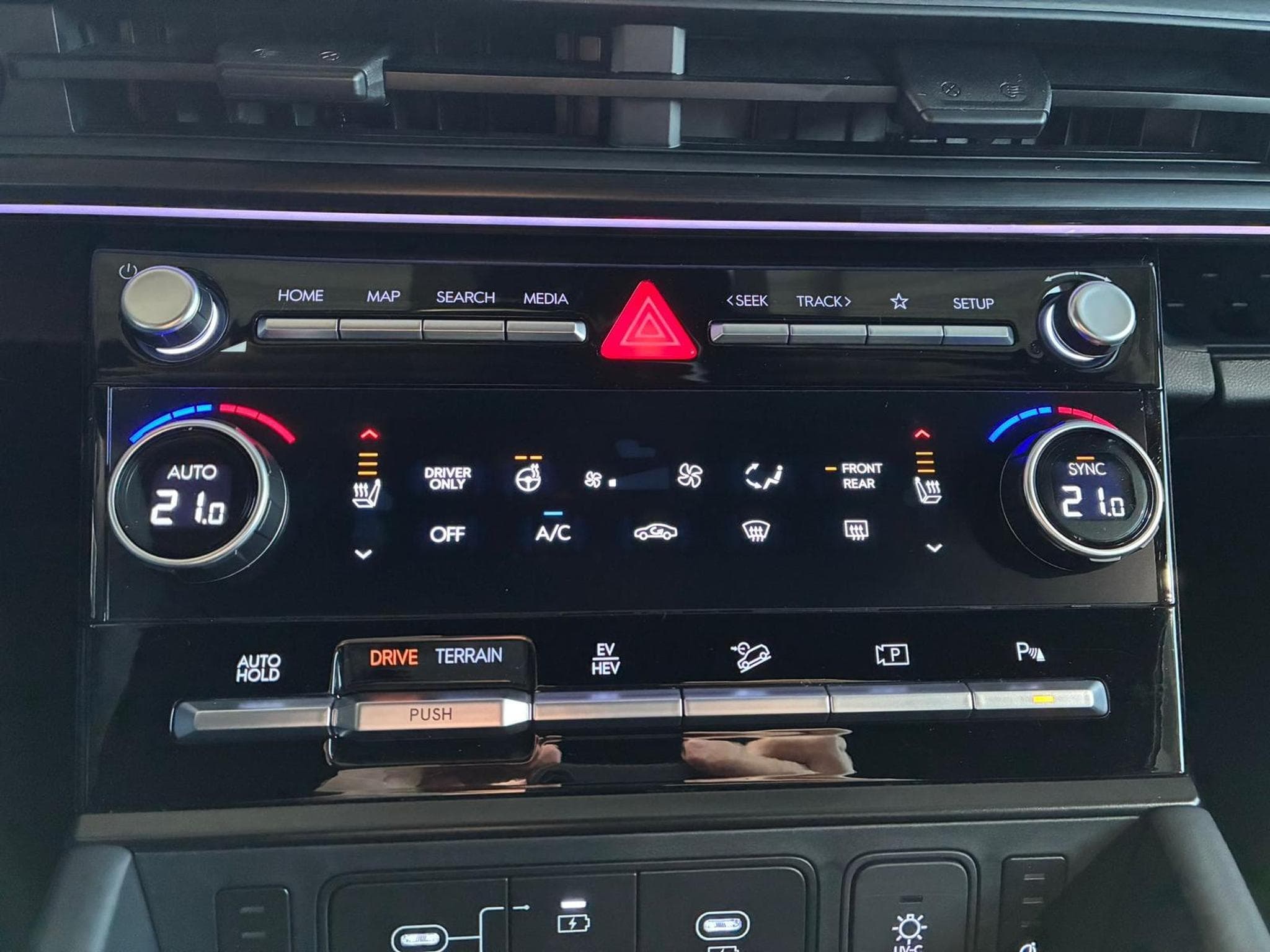 Hyundai Santa Fe Black Line (2026) - Photo 17