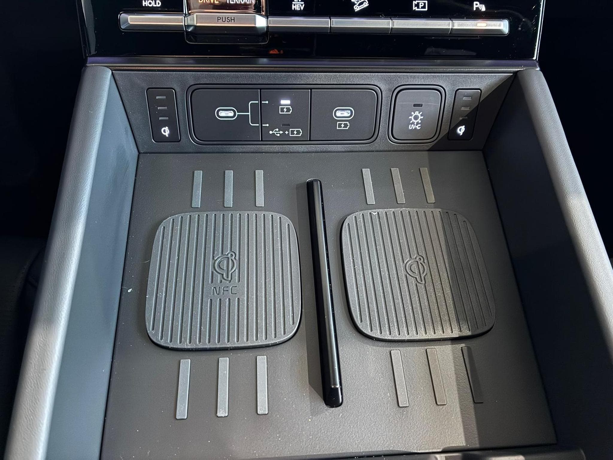 Hyundai Santa Fe Black Line (2026) - Photo 18