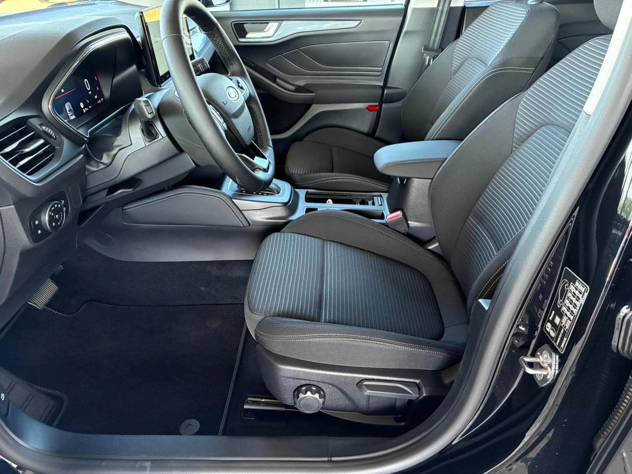 Ford Focus Active X Turnier (2025) - Photo 7