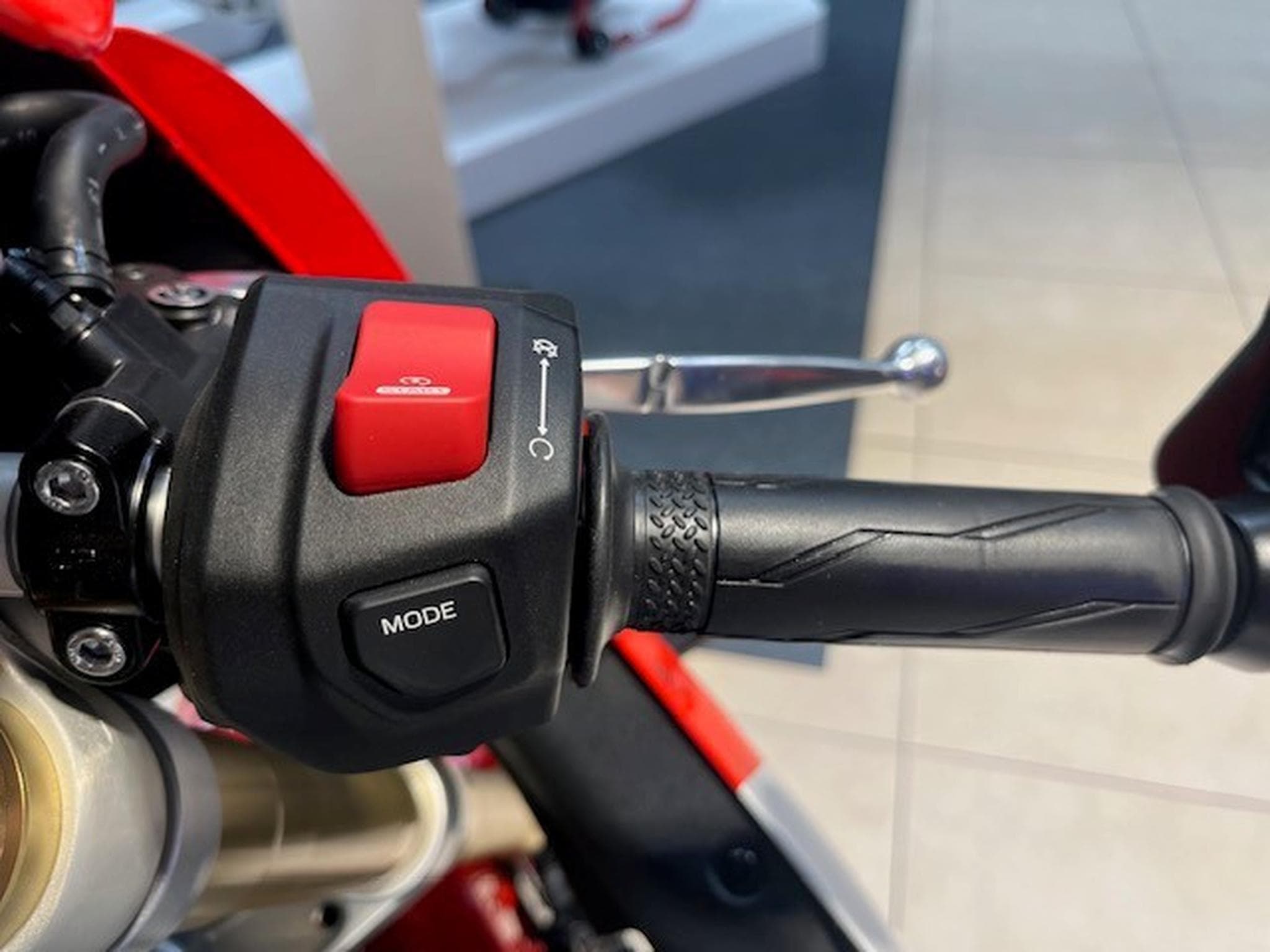 Yamaha XSR GP (2026) - Foto 10