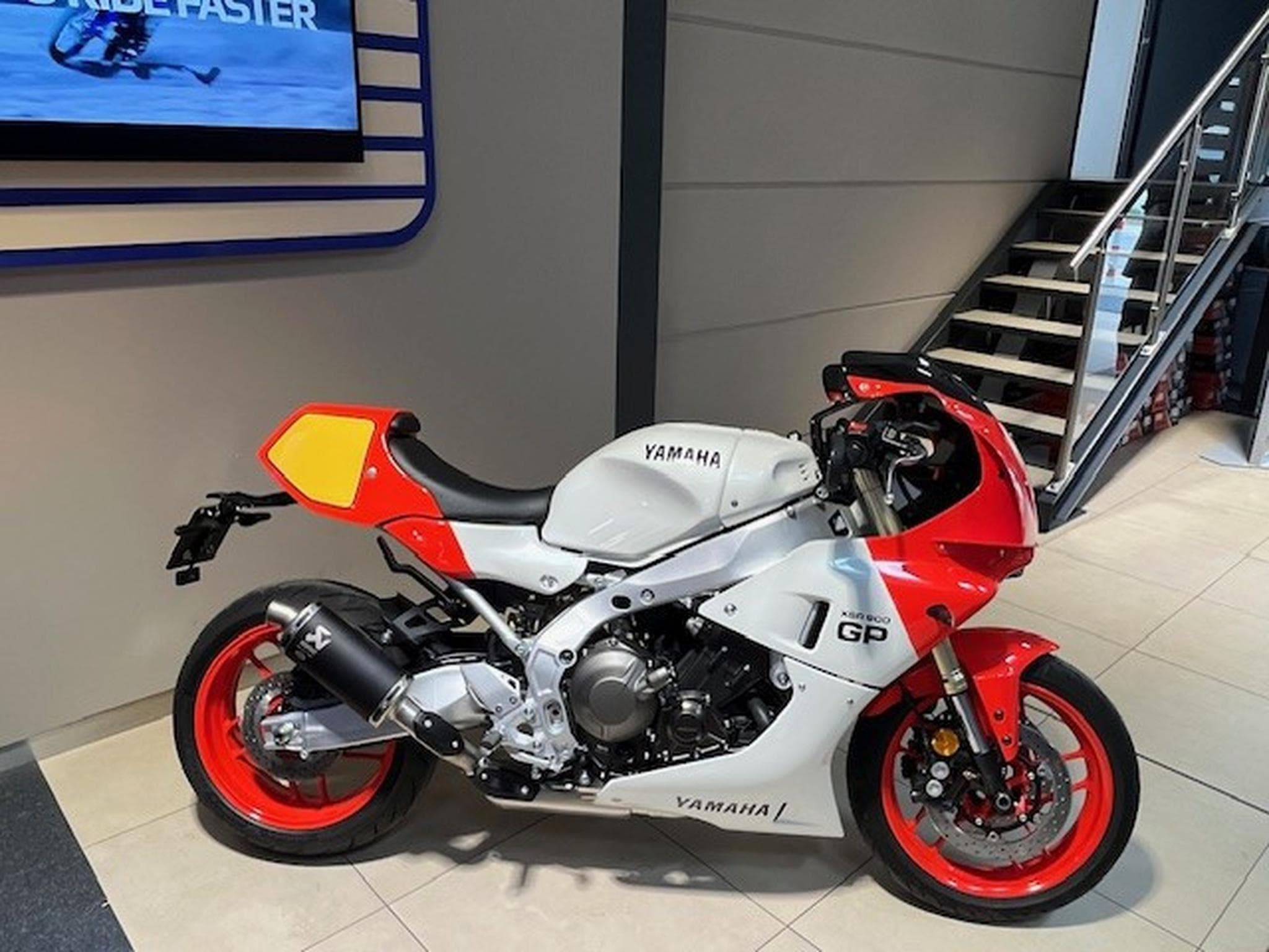 Yamaha XSR GP (2026) - Foto 2