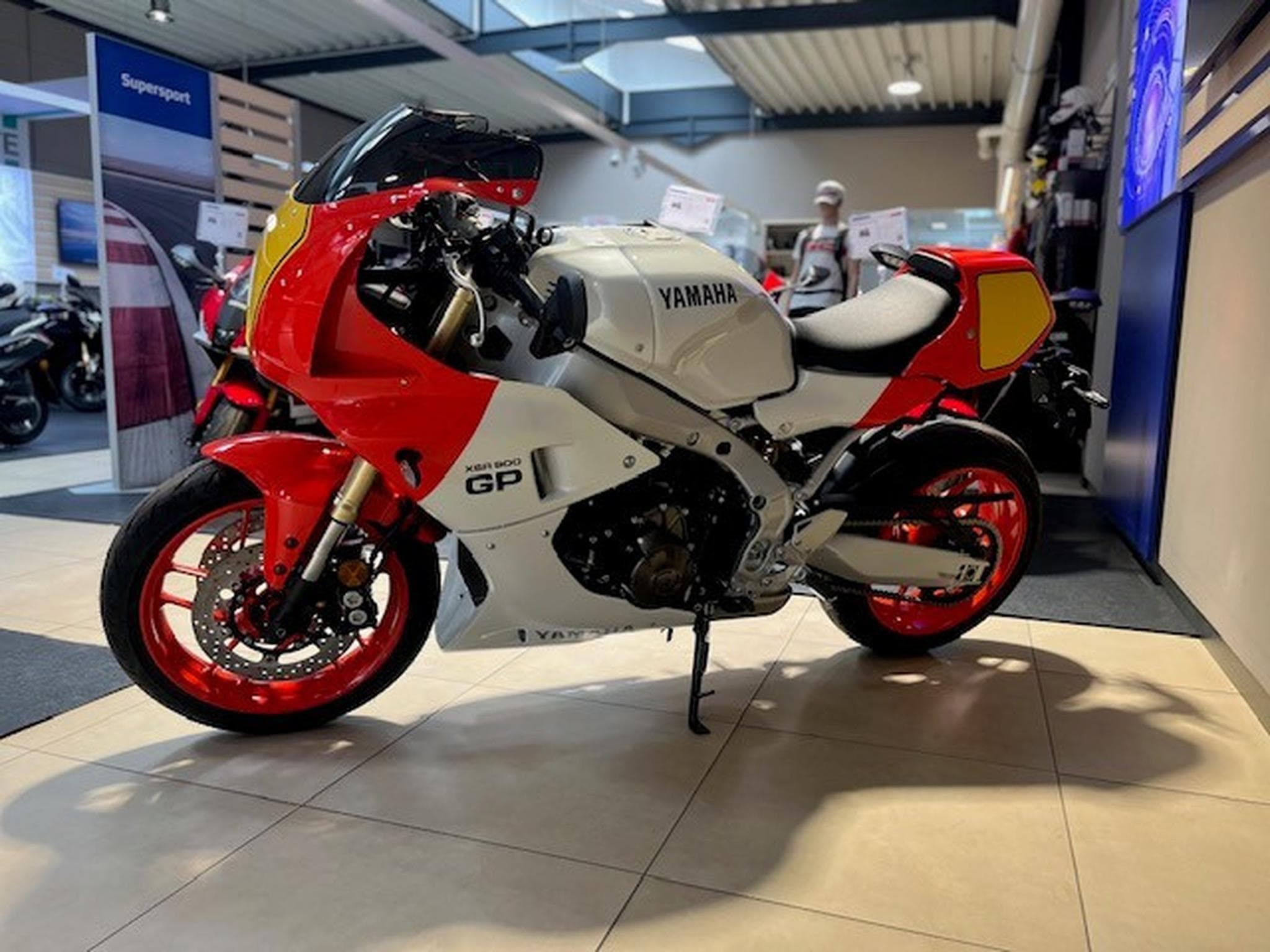 Yamaha XSR GP (2026) - Foto 6