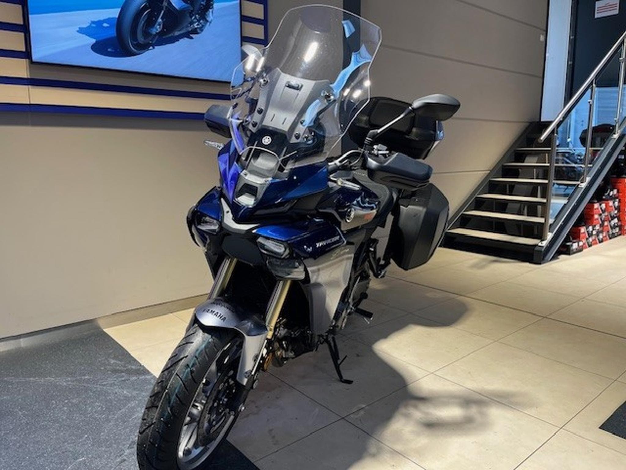 Yamaha Tracer 9 GT GT + Y-AMT (2025) - Foto 2