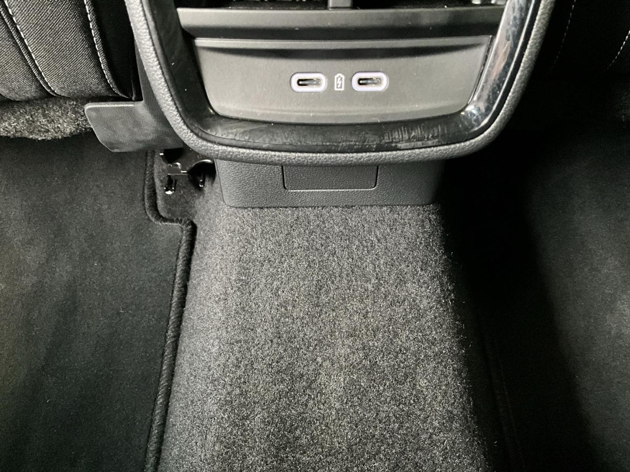 Skoda Kamiq Monte-Carlo+DSG+LED+P.Assisted+P.Park&Go (2025) - Photo 22