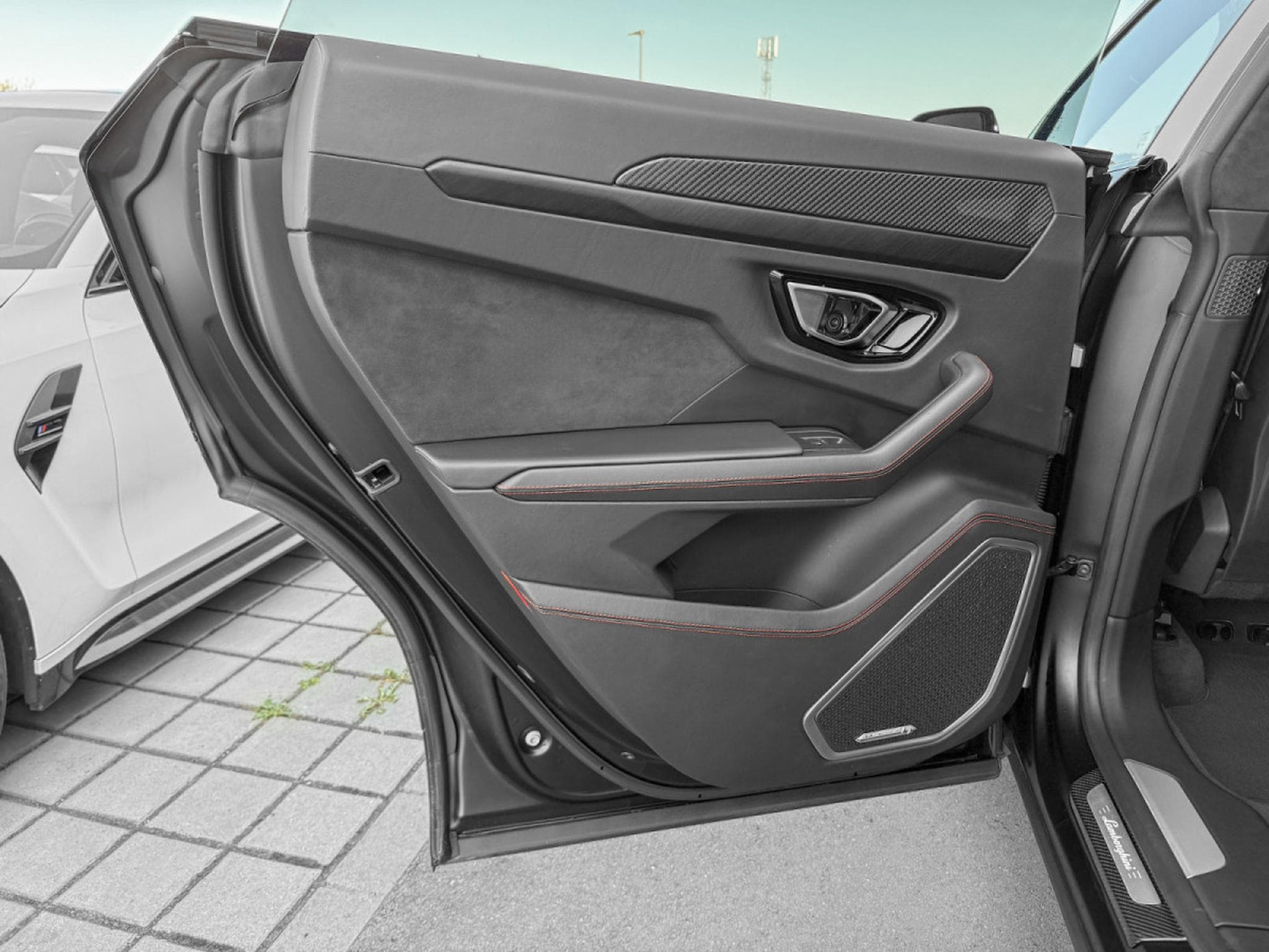 Lamborghini Urus 4.0 V8 Auto./PANO/22/360°/HUD/CARBON/VOLL (2021) - Photo 23