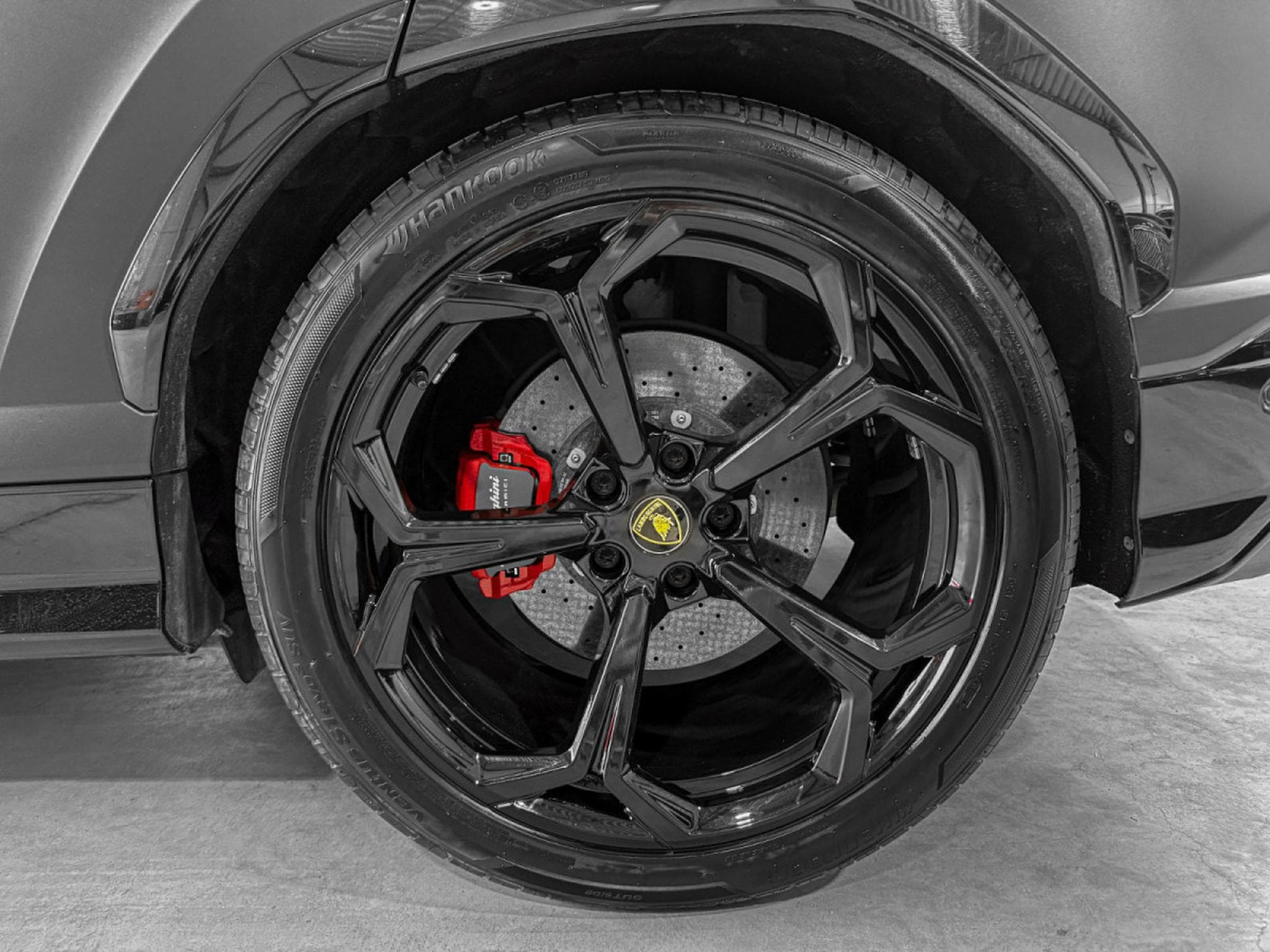 Lamborghini Urus 4.0 V8 Auto./PANO/22/360°/HUD/CARBON/VOLL (2021) - Photo 24