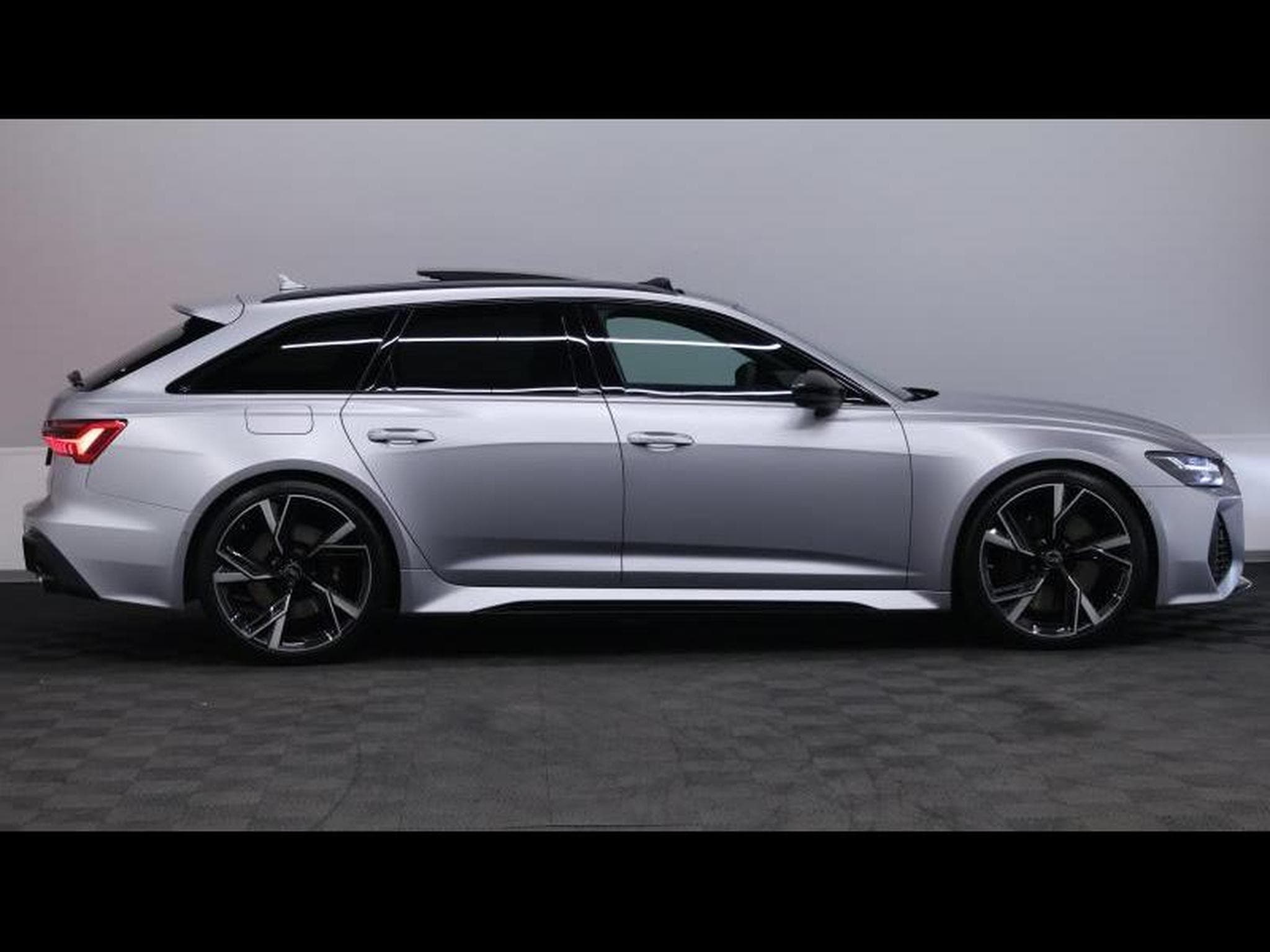 Audi RS6 Avant 4.0 TFSI 600 Quattro (2022) - Foto 3