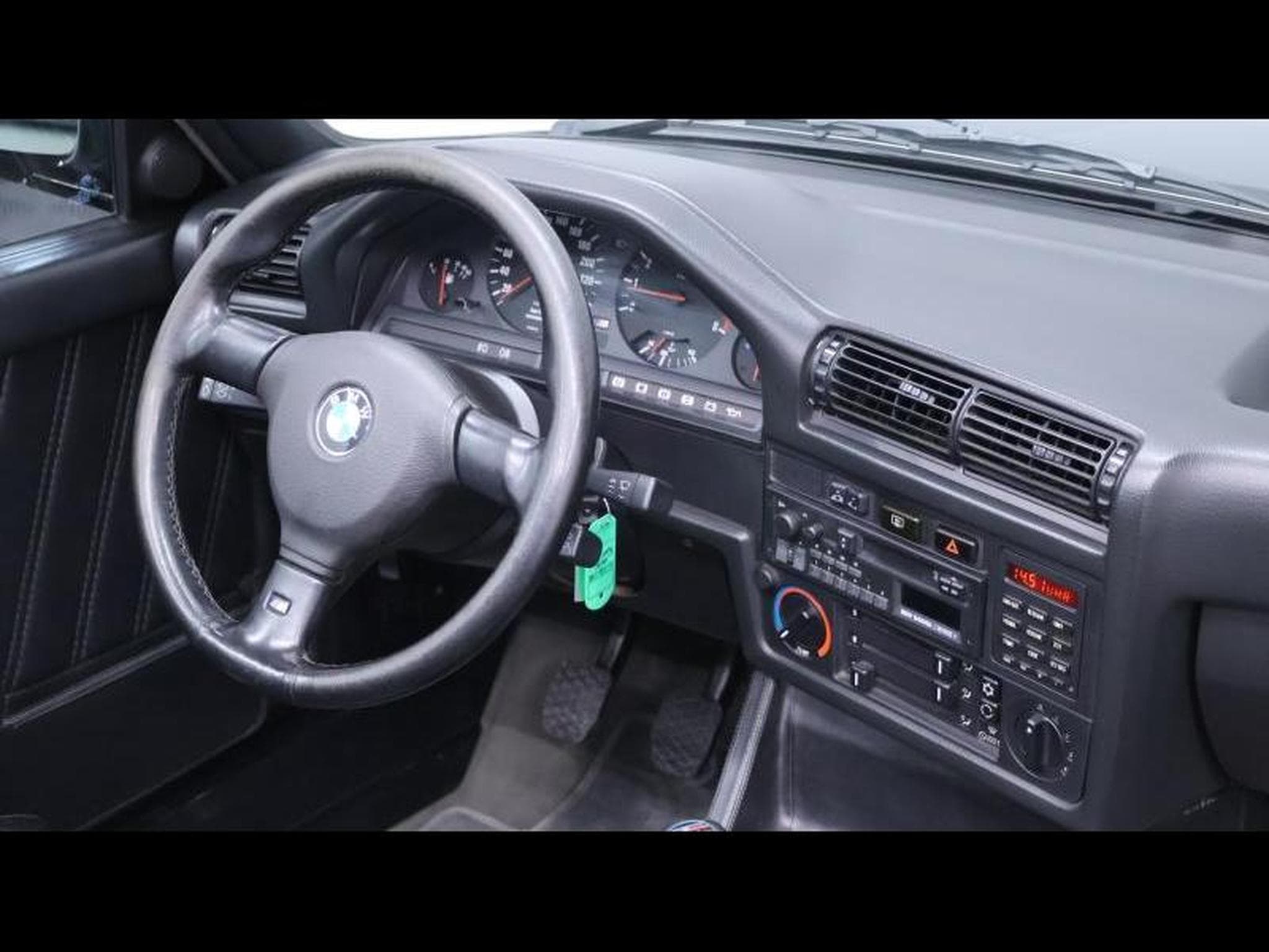 BMW M3 E30 Cabrio 2.3 215ch *matching number* (1991) - Foto 12