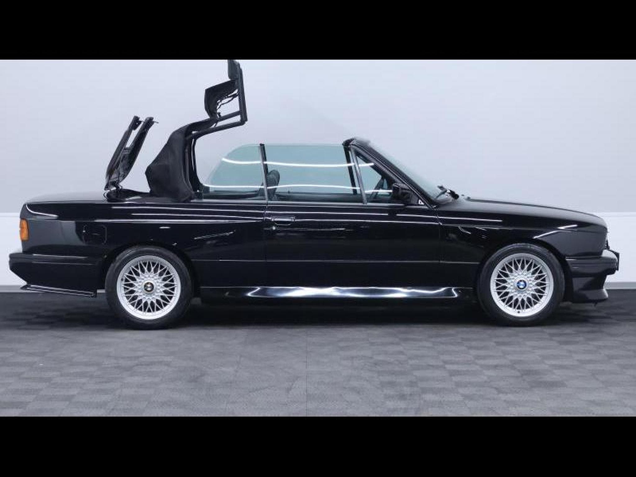 BMW M3 E30 Cabrio 2.3 215ch *matching number* (1991) - Foto 6