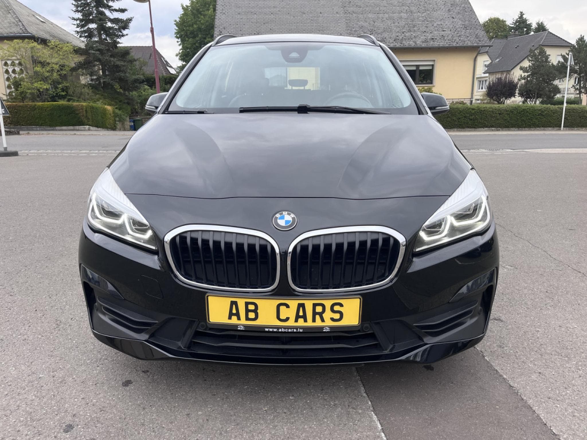 BMW 216 216d Business - LED - Navigation -Cuir - PDC (2020) - Photo 2