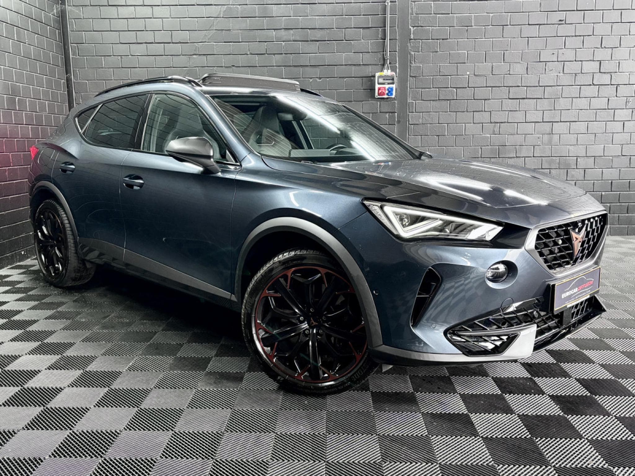 Cupra Formentor VZ 245CV PHEV eHybrid DSG6 * CUIR* 360° * PANO* ATTELAGE* (2023) - Photo 3