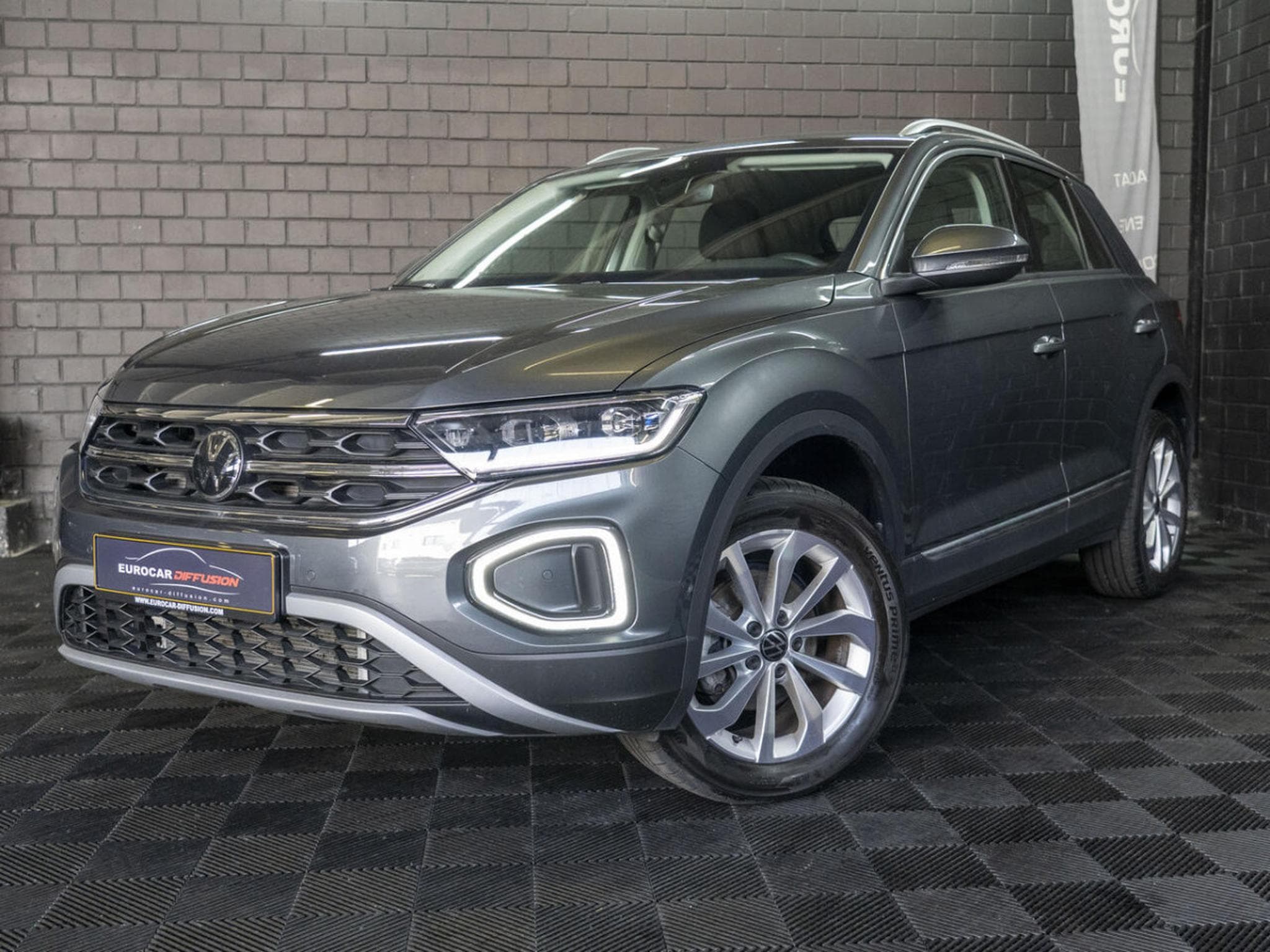 VW T-Roc Style 2.0 TDI 150CV DSG 7 * Sièges Chauffants * Caméra * (2024) - Photo 2