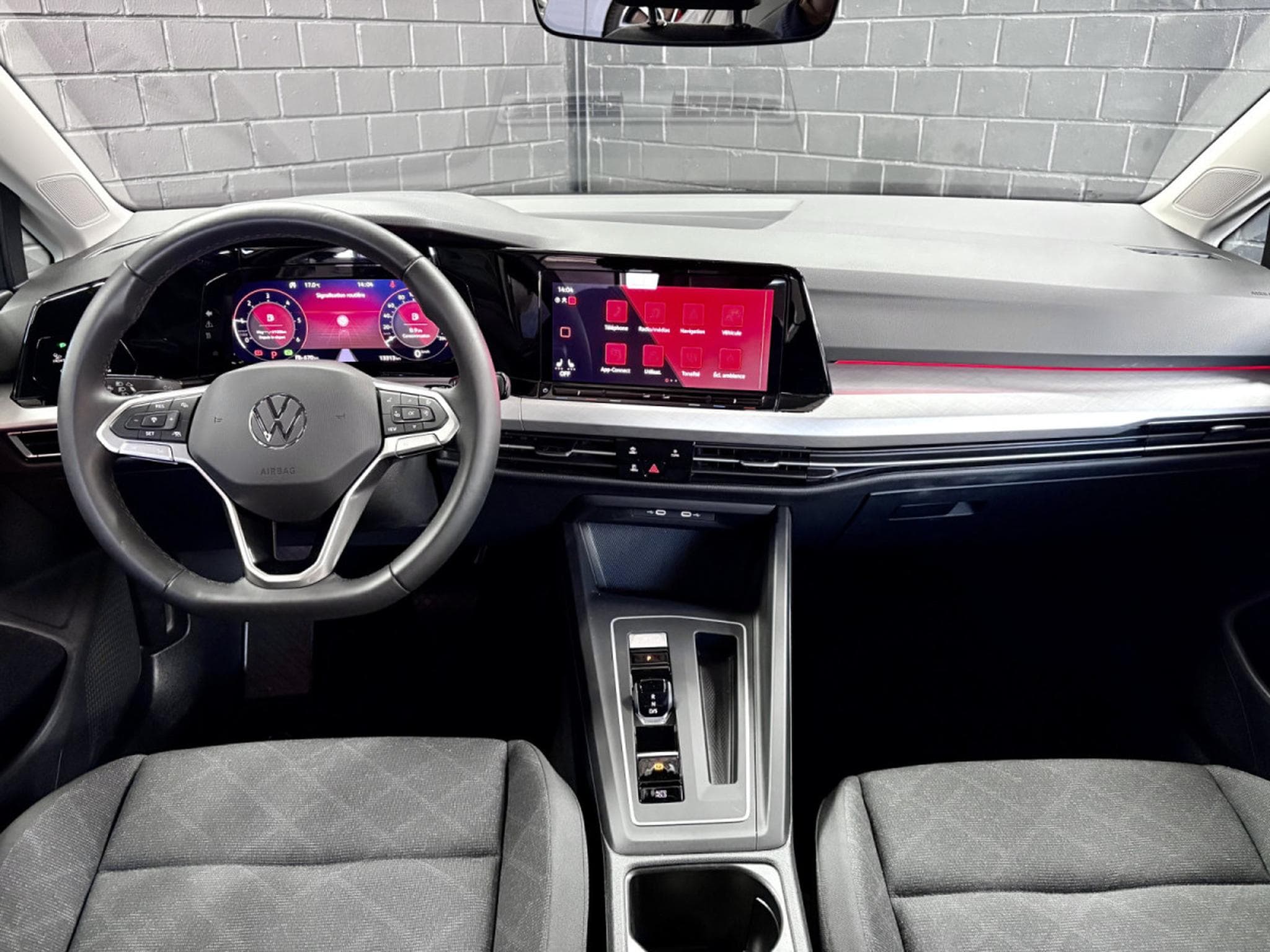 VW Golf Life 2.0 TDI DSG7 115 CV *4 SAISONS* ACC * CARPLAY* (2023) - Photo 9