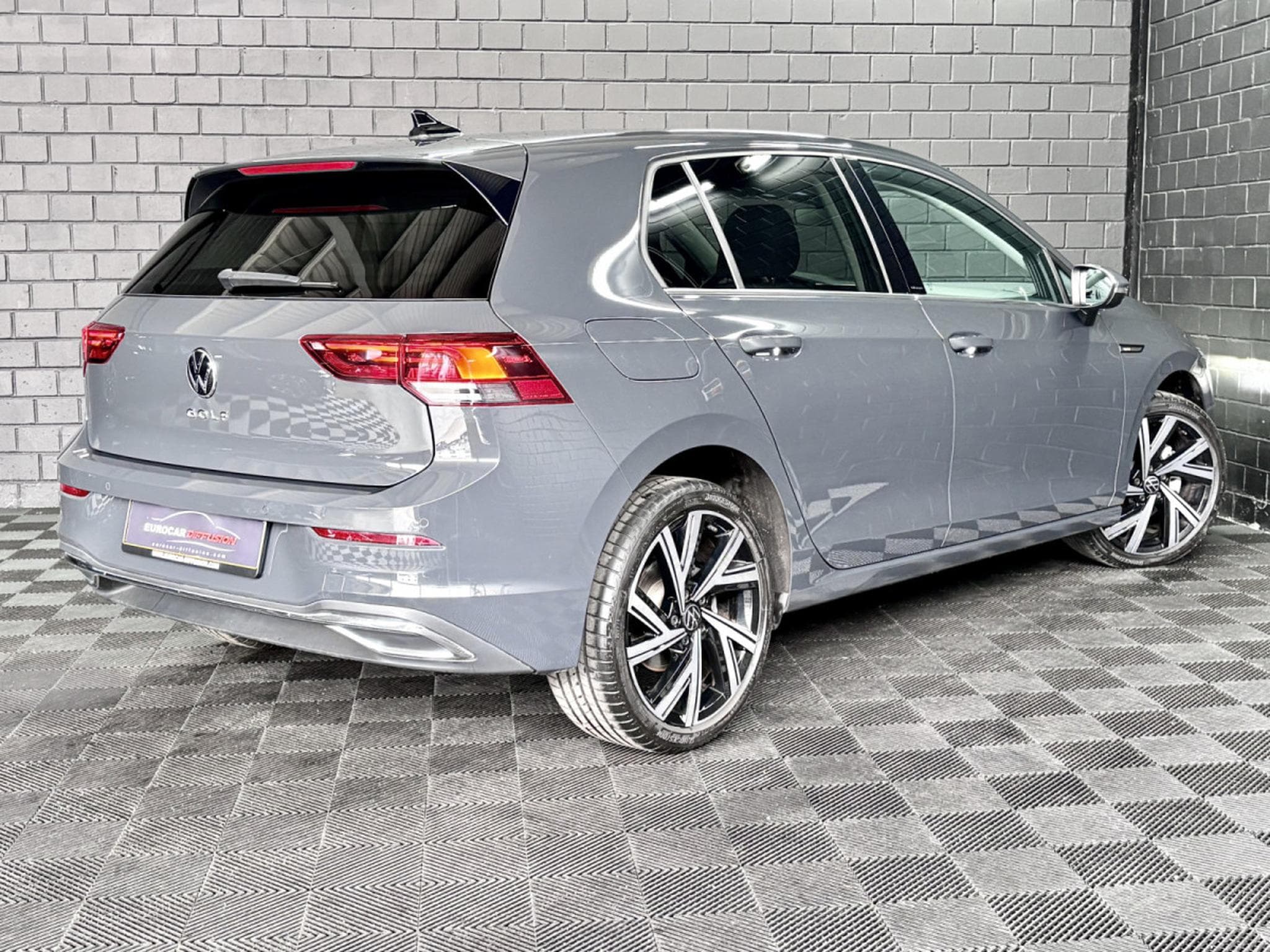 VW Golf STYLE 2.0 TDI 150CV DSG7 *CAMERA* NAVI * SIEGES CHAUFF* (2024) - Photo 6