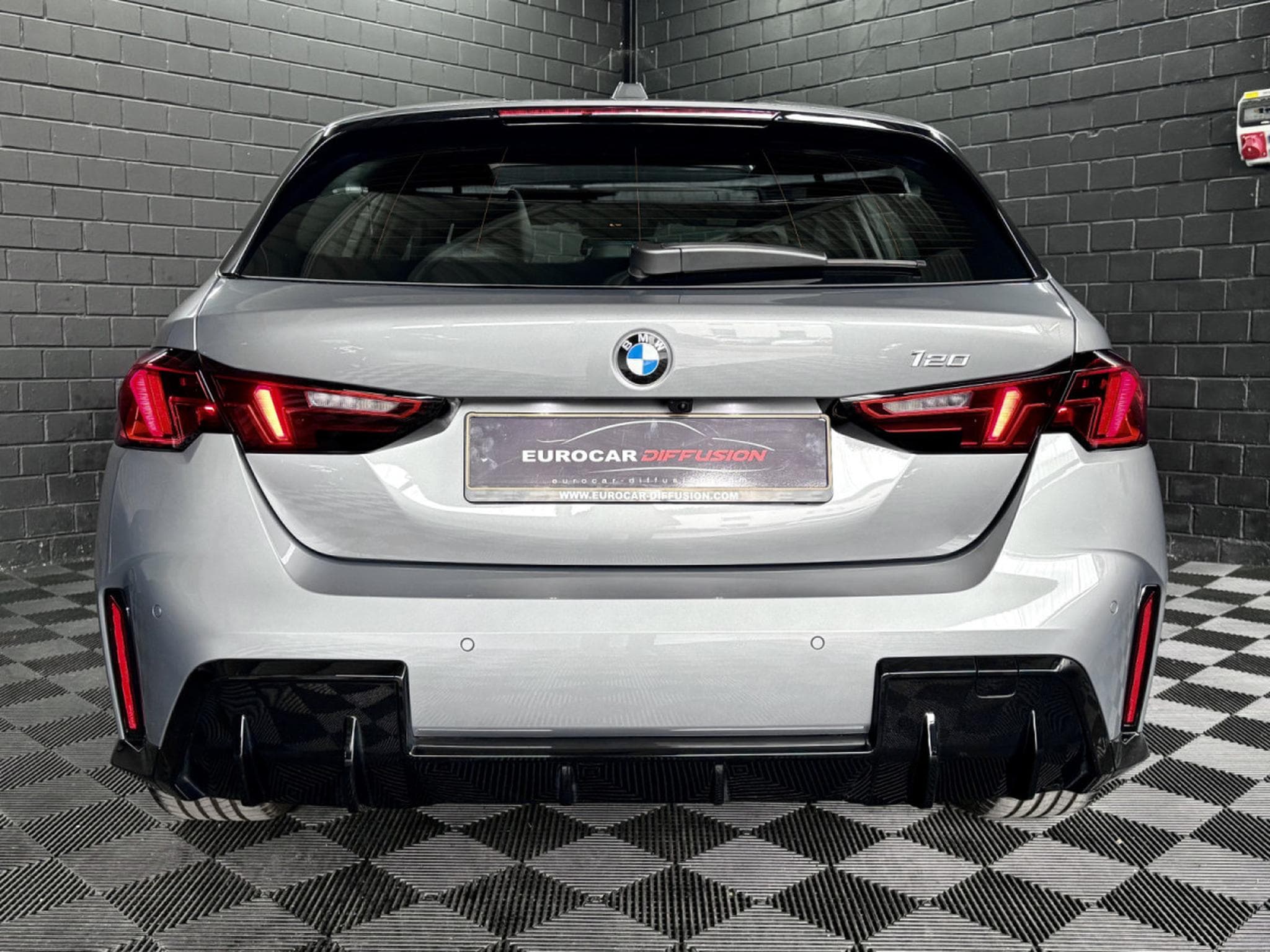 BMW 120 120iA M-Sport 170CV (F70) *PANO*Sièges Chauffants*Shadow Lin (2025) - Photo 6