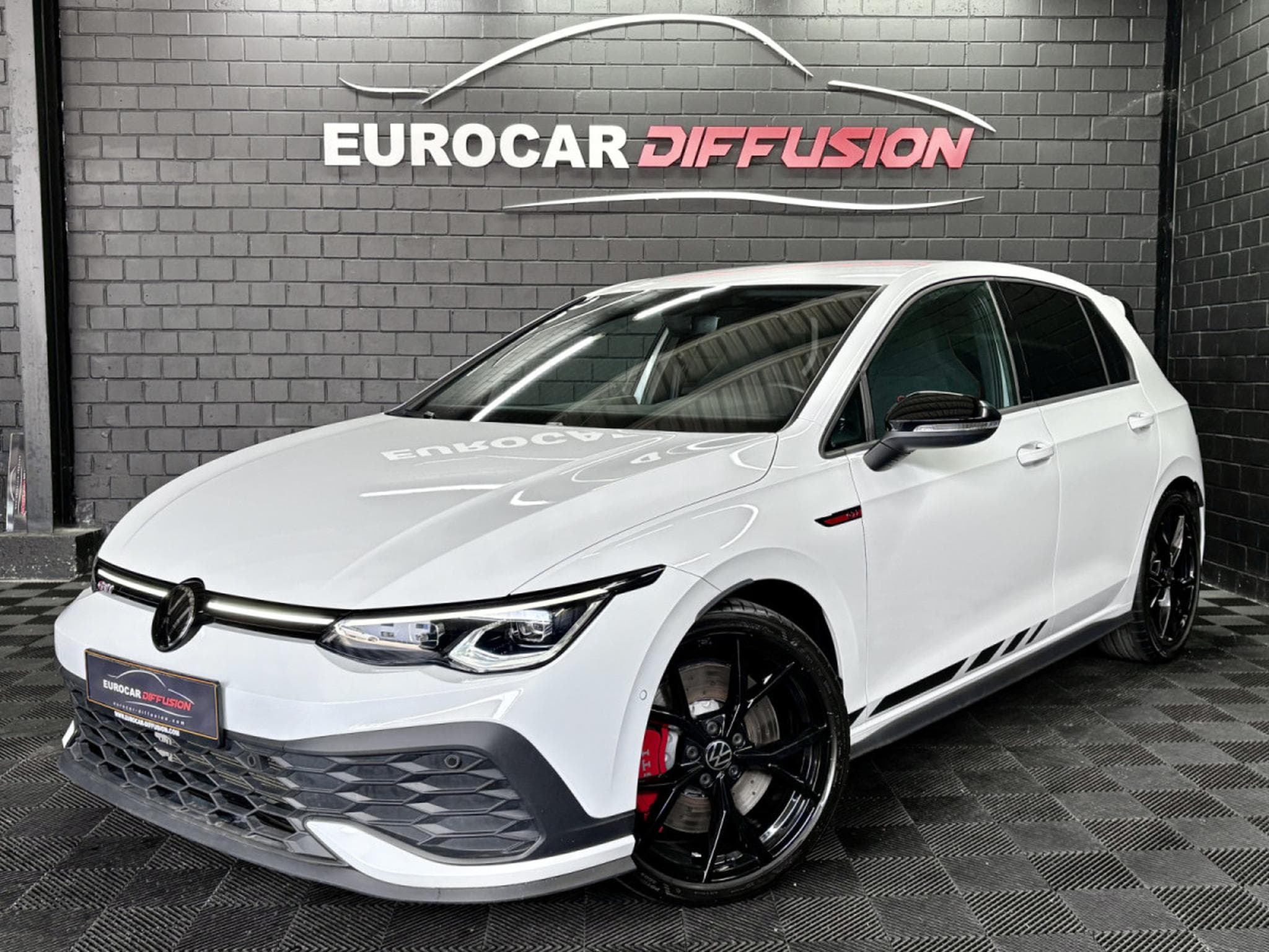 VW Golf GTI Clubsport 2.0 TSI 300 CV DSG7 *ACC* *SIEGES CHAUFF* BLAC (2024) - Foto 1