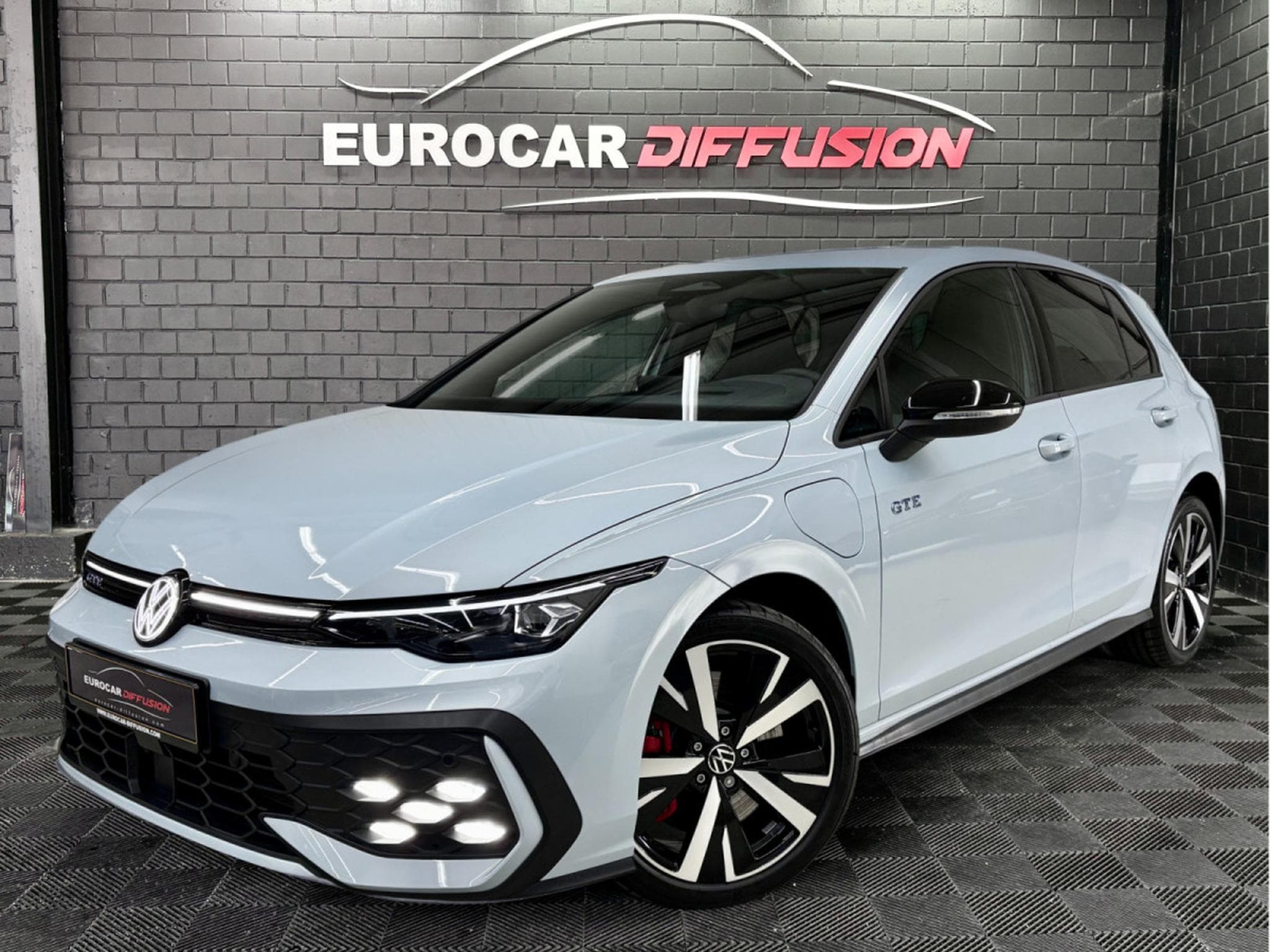VW Golf GTE PHASE 2  1.5 eHybrid 272 CV DSG 6 *CAM* MATRIX * TÊTE HA (2025) - Foto 1