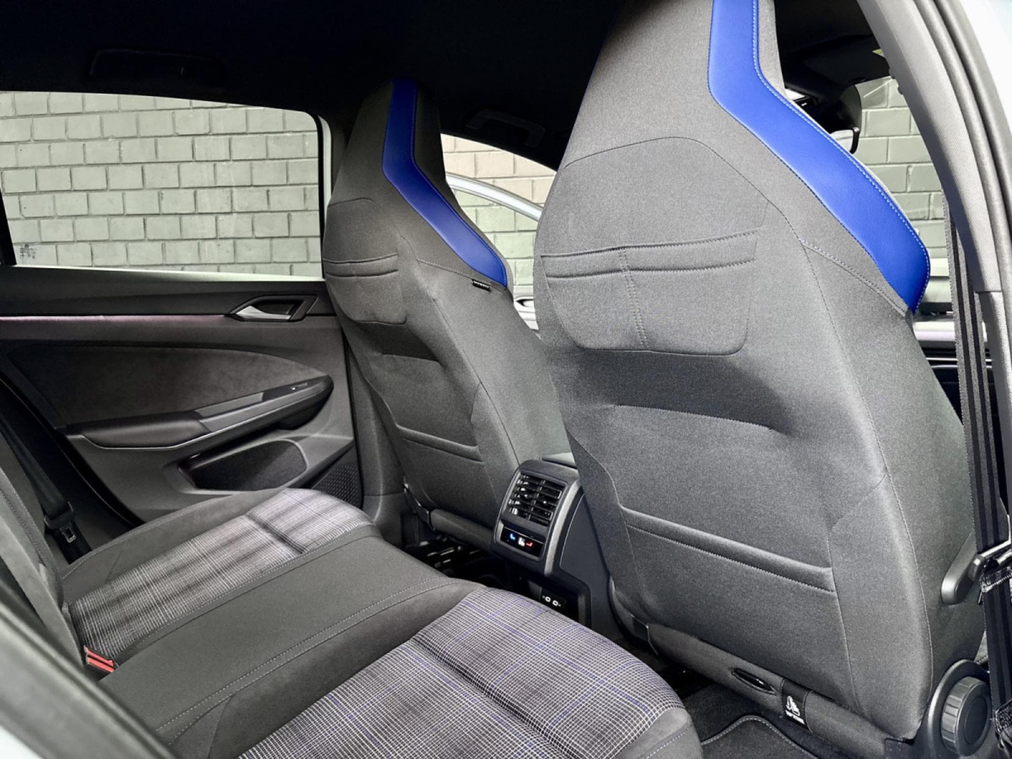 VW Golf GTE PHASE 2  1.5 eHybrid 272 CV DSG 6 *CAM* MATRIX * TÊTE HA (2025) - Foto 15