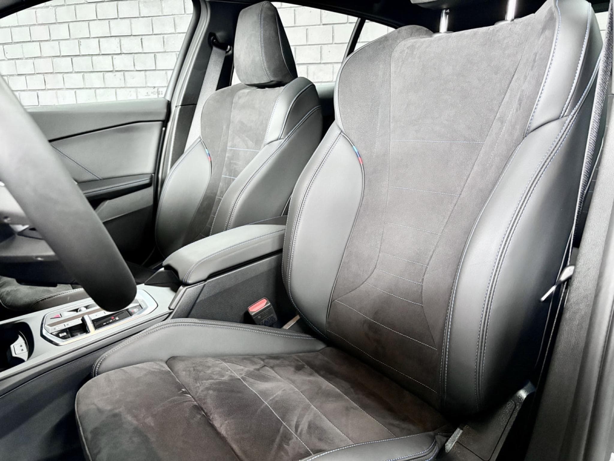 BMW 120 120iA M-Sport 170CV (F70) *PANO*Sièges Chauffants*Shadow Lin (2025) - Foto 7