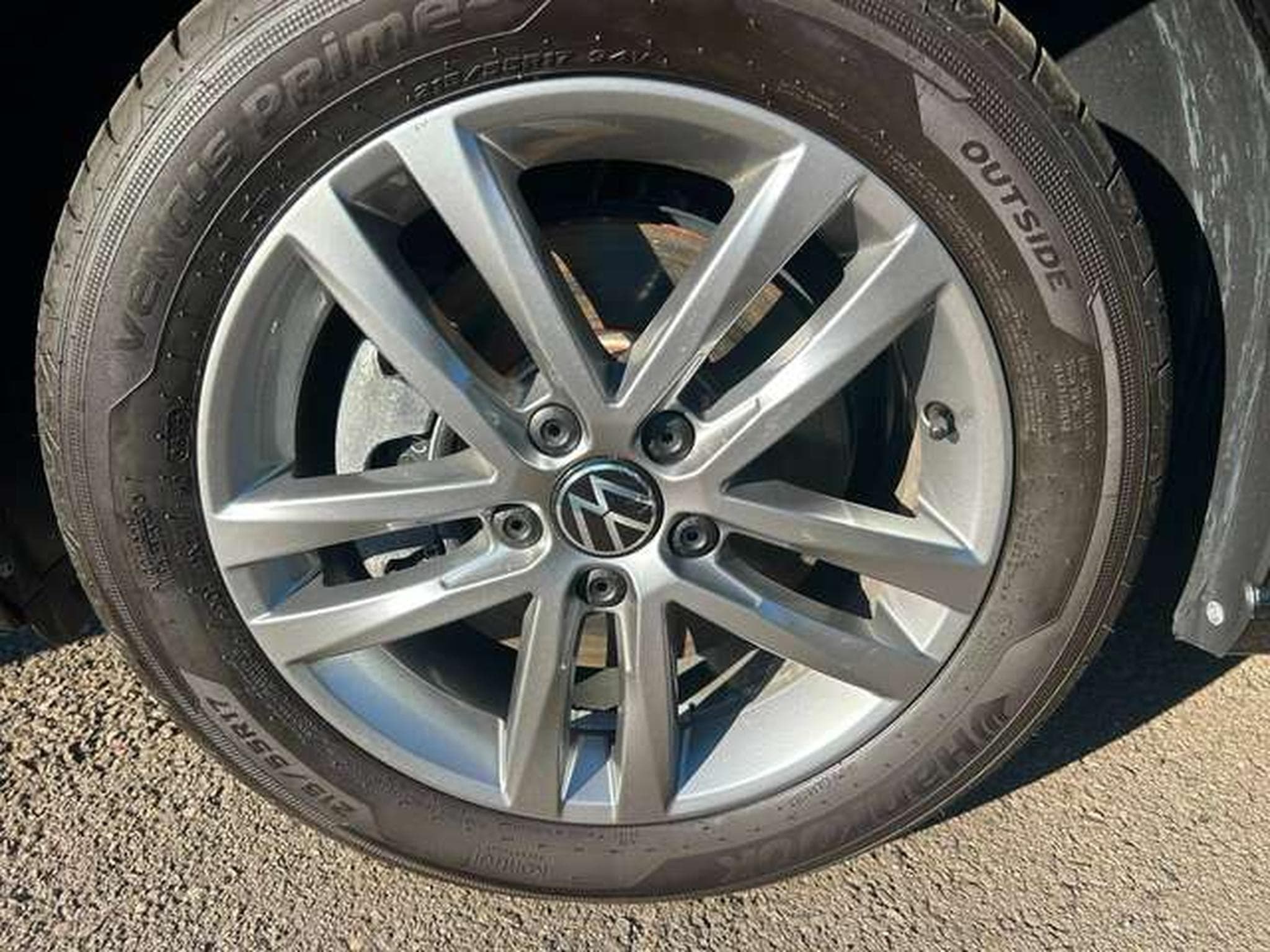 VW Touran Touran 1.5 TSI Highline Business OPF DSG Highline Business 7 (2025) - Photo 20