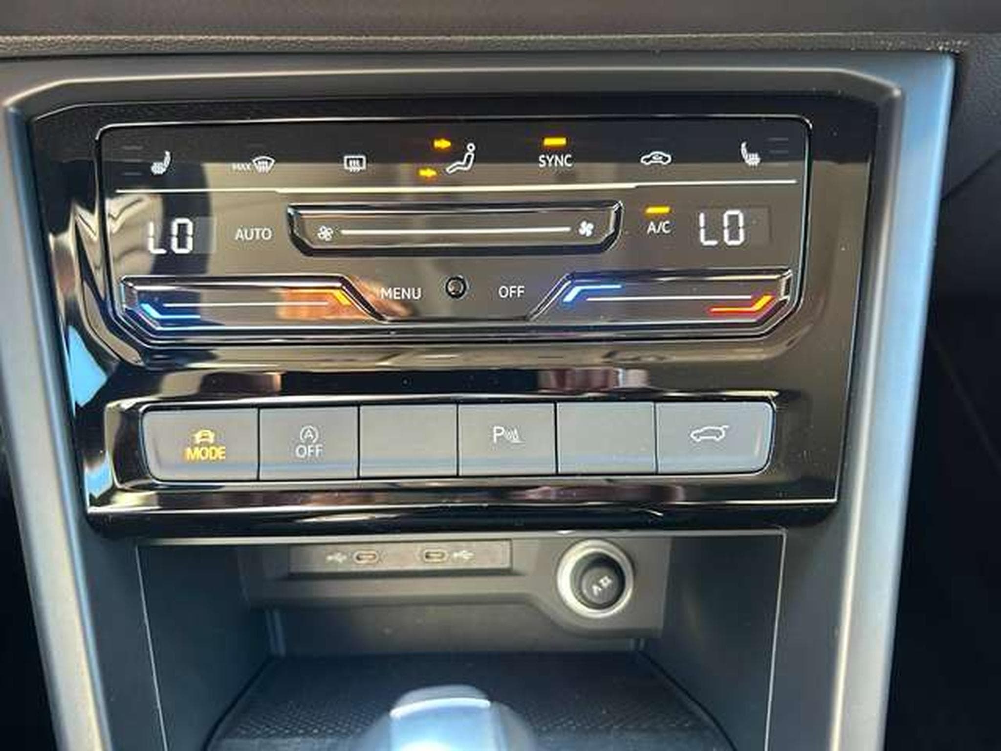 VW Touran Touran 1.5 TSI Highline Business OPF DSG Highline Business 7 (2025) - Photo 8