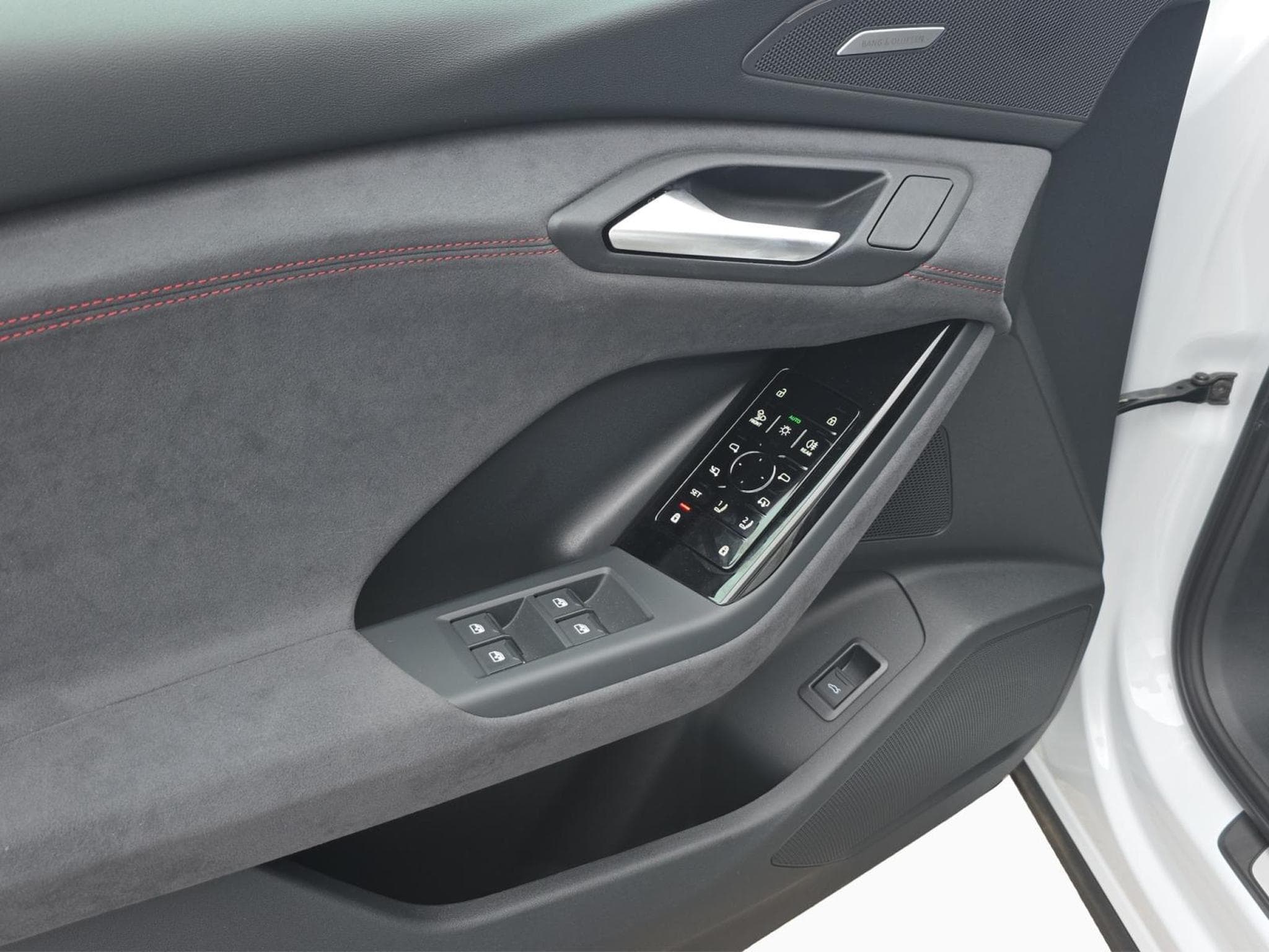 Audi Q6 e-tron e-tron performance (2026) - Photo 14