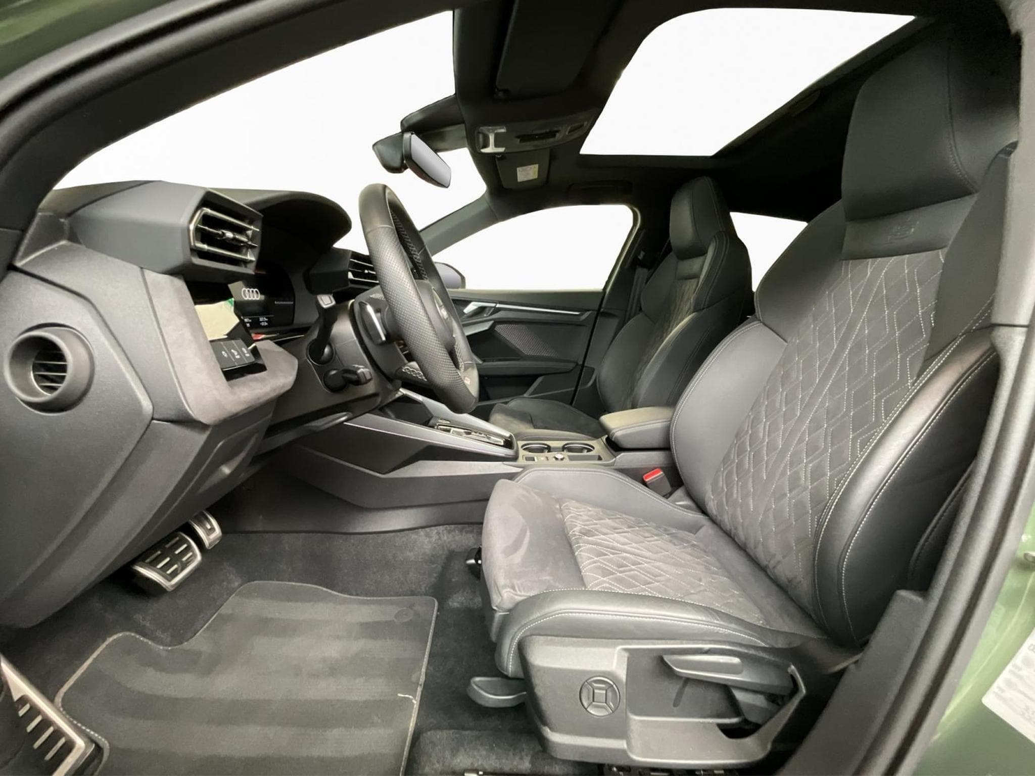 Audi S3 SB+TFSI+Quattro+S-Tronic+Pano+Matrix-LED (2025) - Foto 9