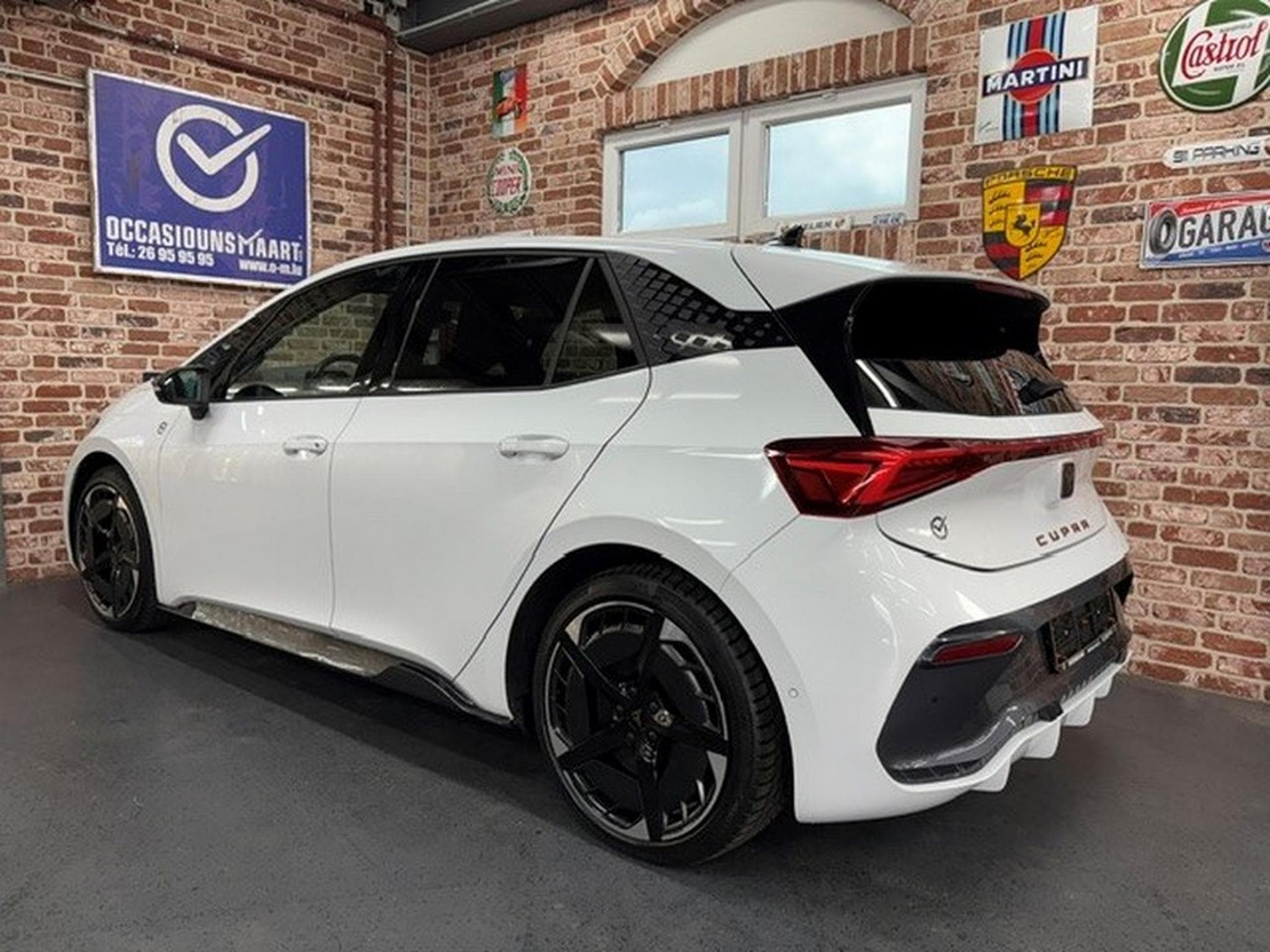 Cupra BORN BORN BEV Batterie XL 82 kWh eBoost 231cv (2024) - Photo 2