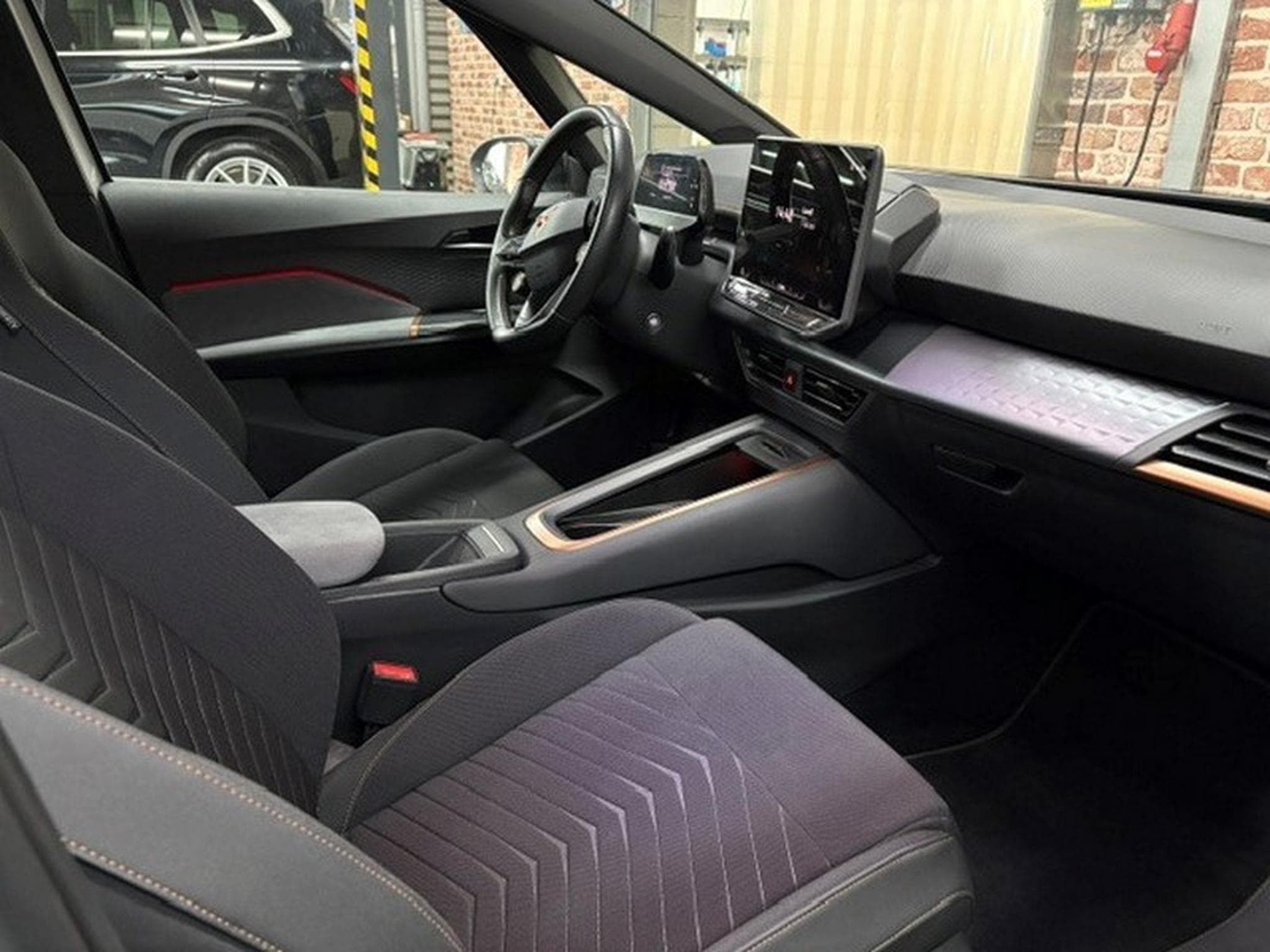 Cupra BORN BORN BEV Batterie XL 82 kWh eBoost 231cv (2024) - Photo 8