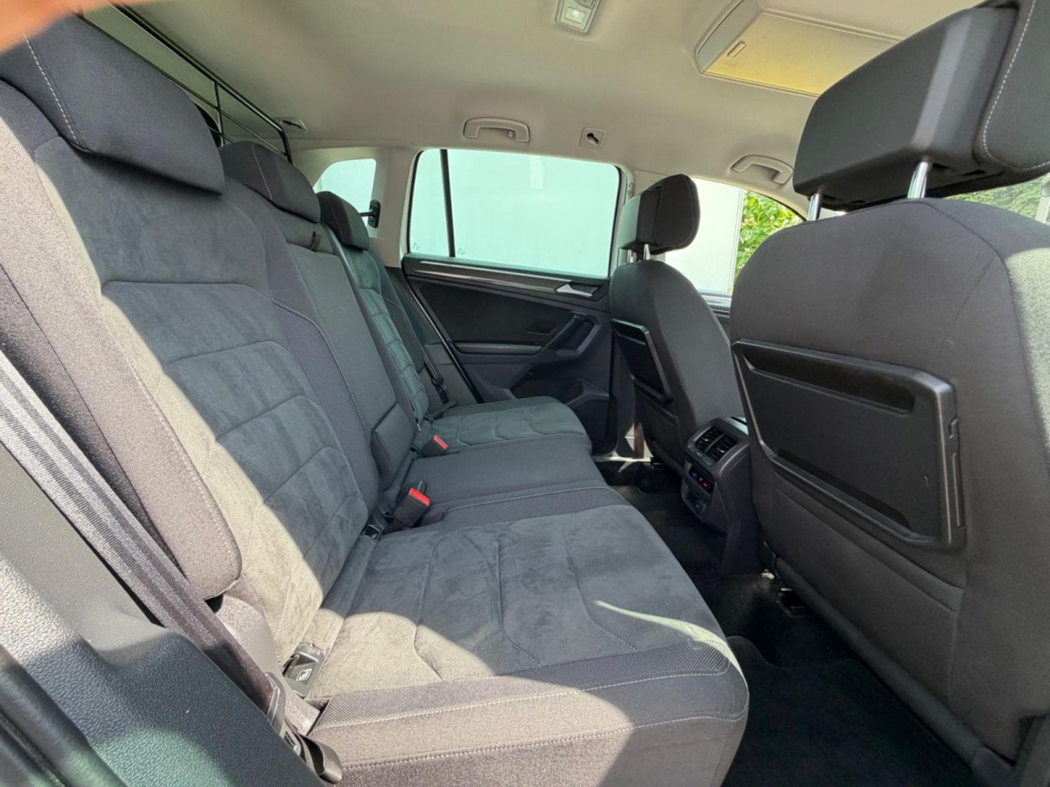 VW Tiguan Highline BMT/Start-Stopp 4Motion/1.HAND/ (2019) - Photo 14