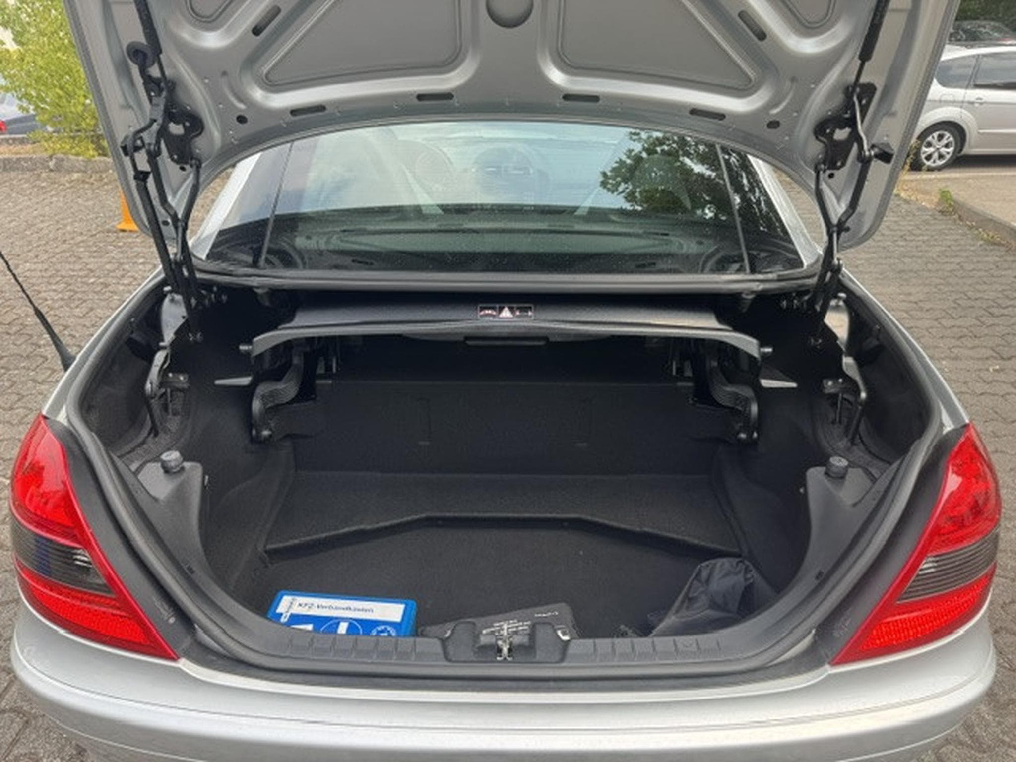 Mercedes SLK MERCEDES BENZ SLK 200 KEMPRESSOR EDITION 10  LEDER (2007) - Photo 8
