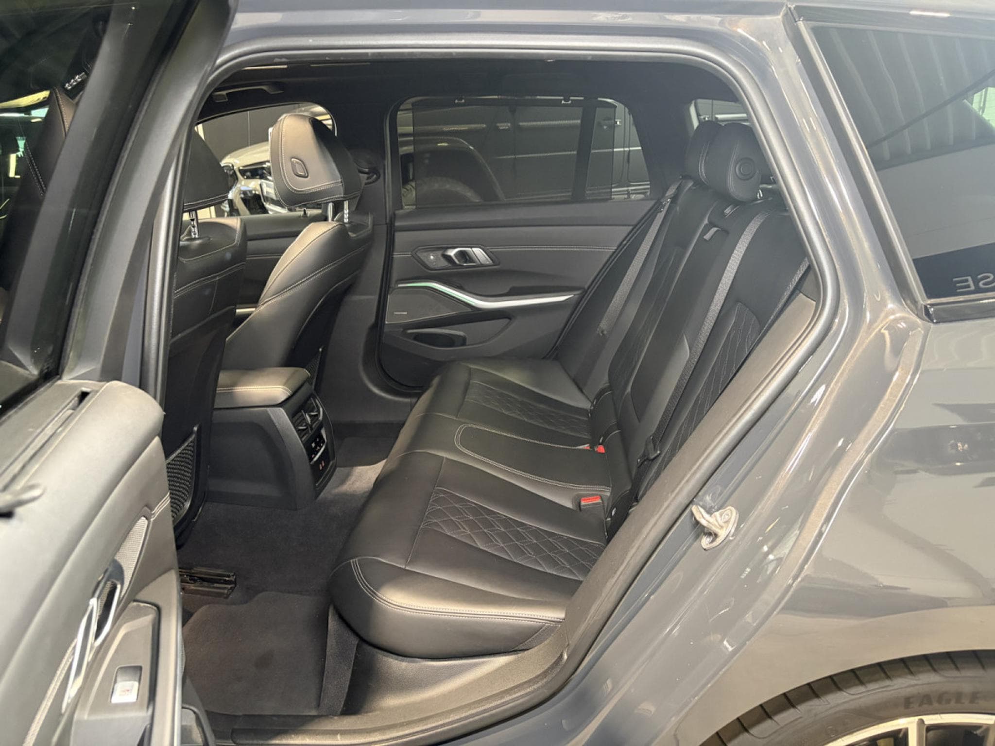 BMW M340 Touring M340 d xDrive/Pano/HUD/Camera/19/ACC/ (2023) - Photo 18