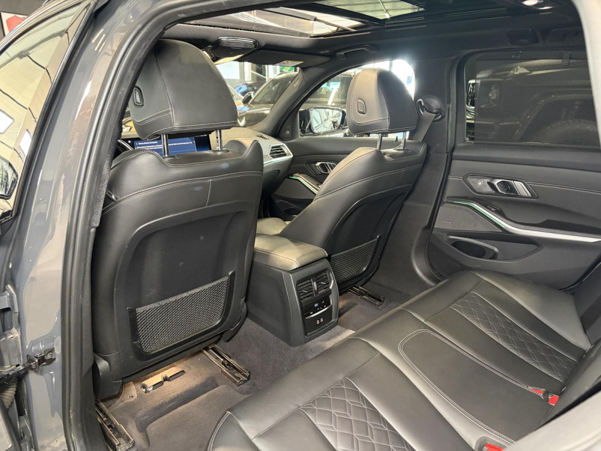 BMW M340 Touring M340 d xDrive/Pano/HUD/Camera/19/ACC/ (2023) - Photo 19