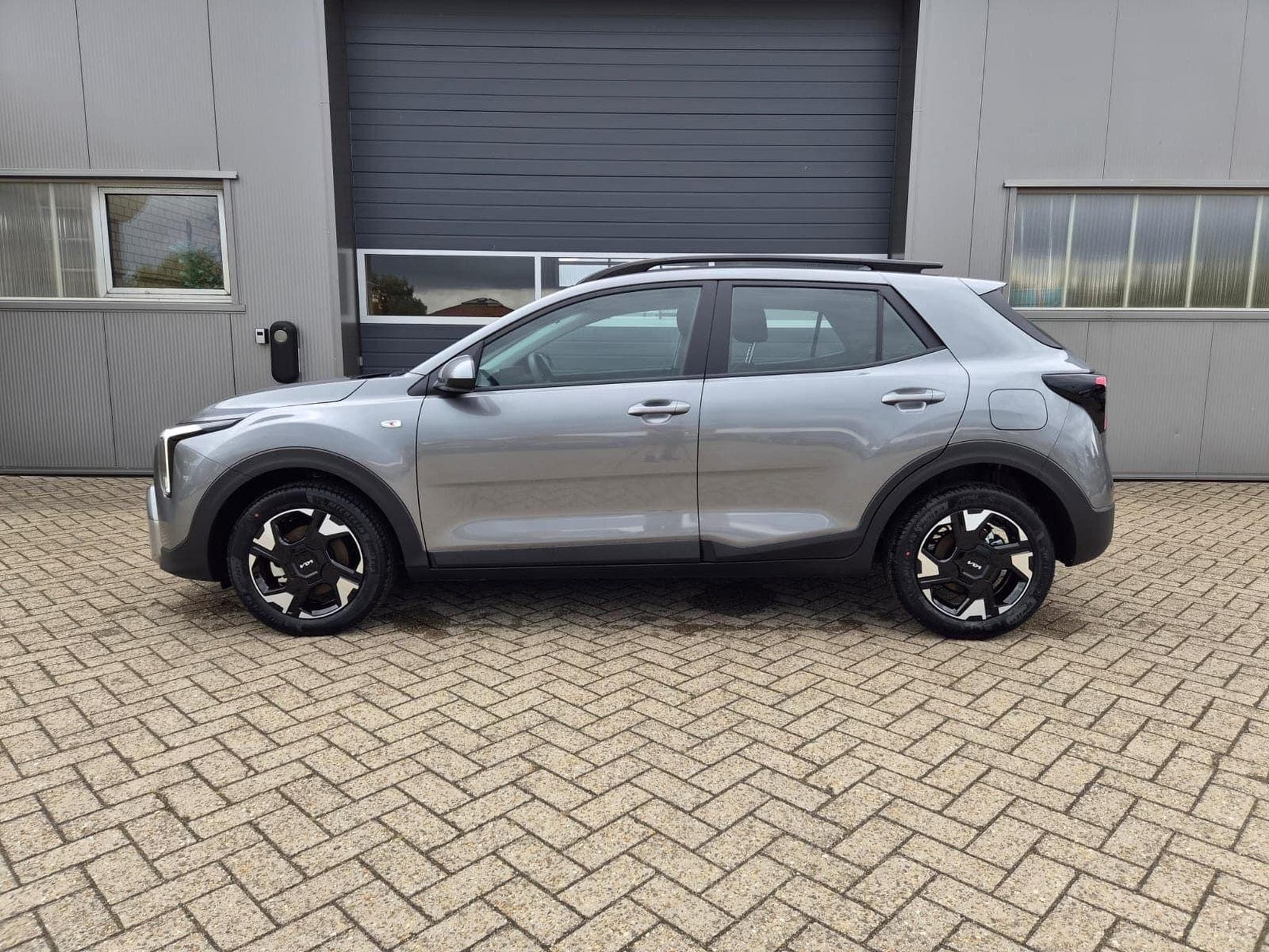 Kia Stonic Standard (2026) - Photo 2