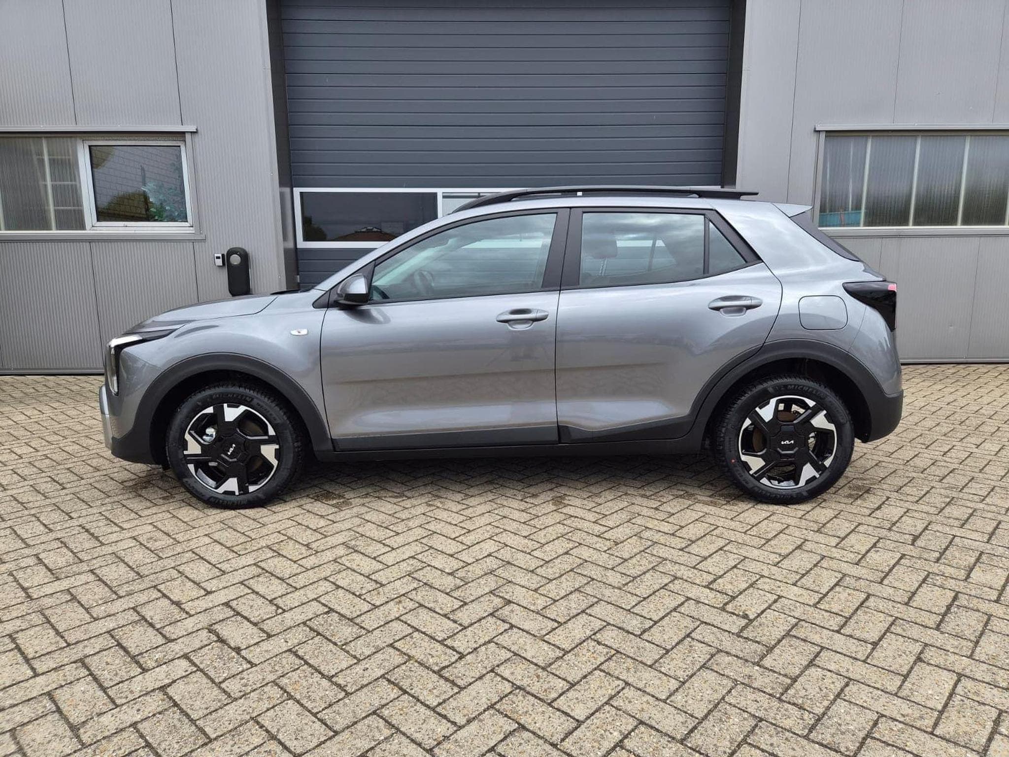 Kia Stonic Standard (2026) - Photo 2