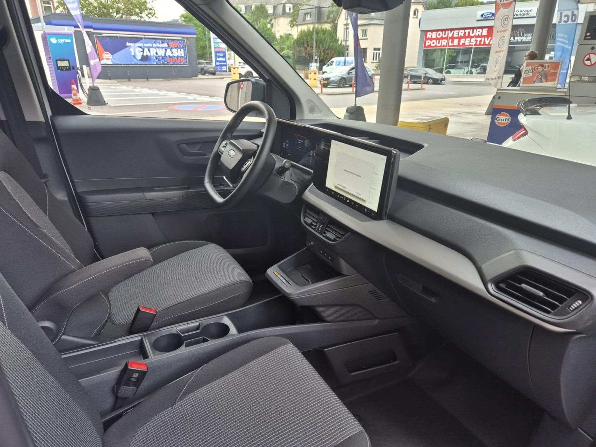 Ford Transit Trend BEV 43kWh - 136cv A1 (2025) - Photo 10