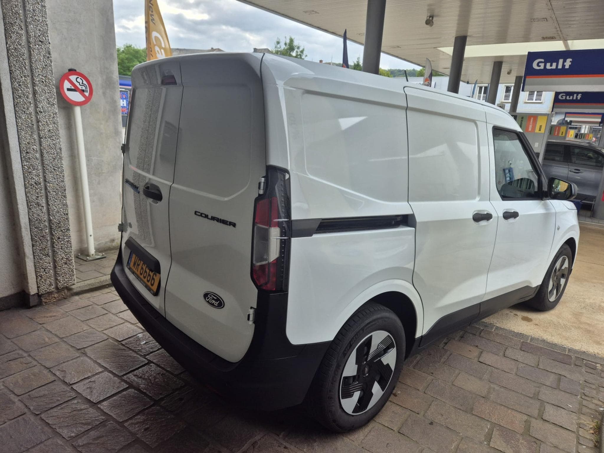 Ford Transit Trend BEV 43kWh - 136cv A1 (2025) - Photo 4