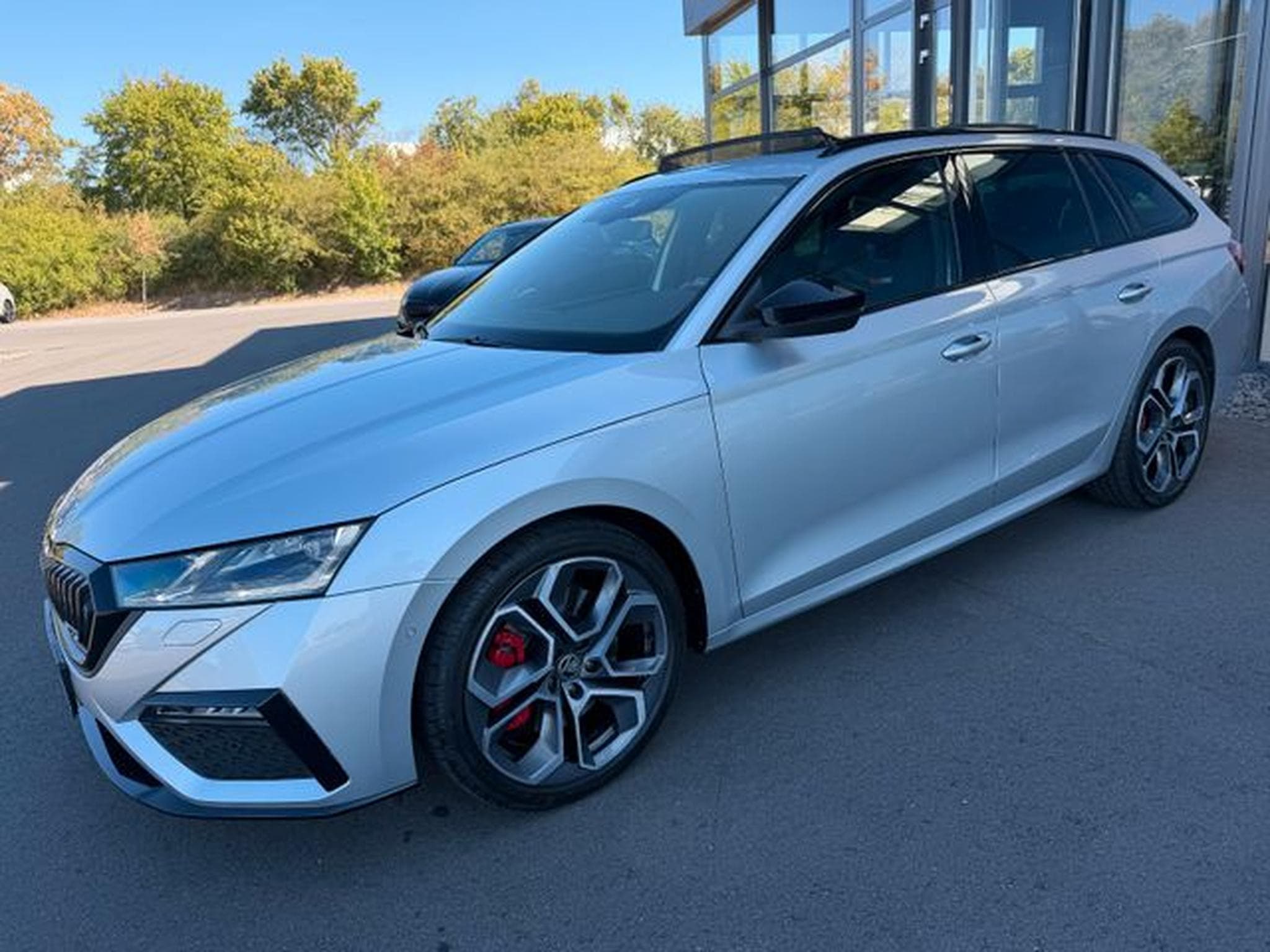 Skoda Octavia Octavia Kombi 2,0TSi RS Pano AHK 19" Matrix ACC (2022) - Photo 1