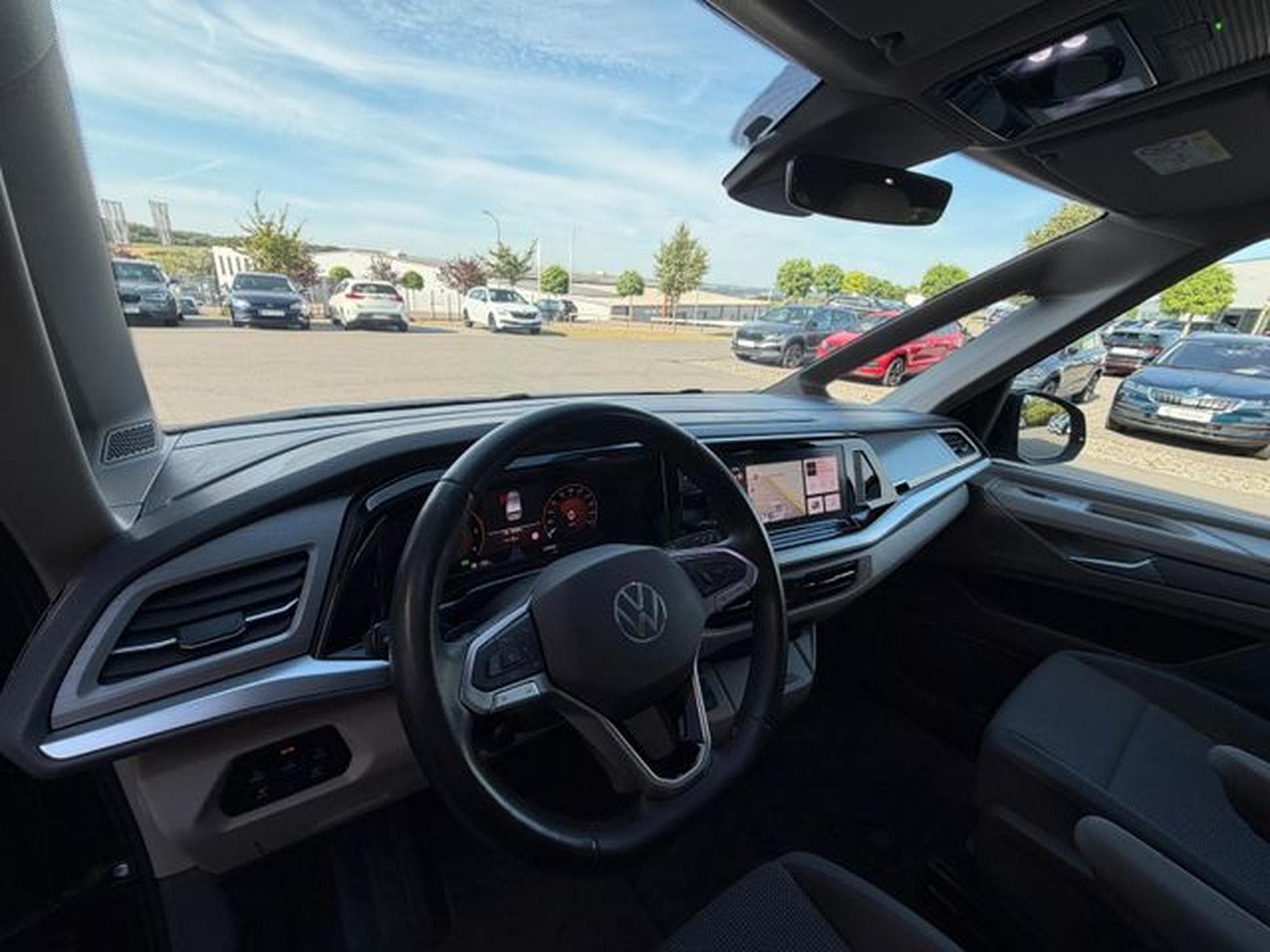 VW T7 T7 Multivan 2,0TDi 110kw DSG 7-Sitze Pano Navi (2024) - Photo 11