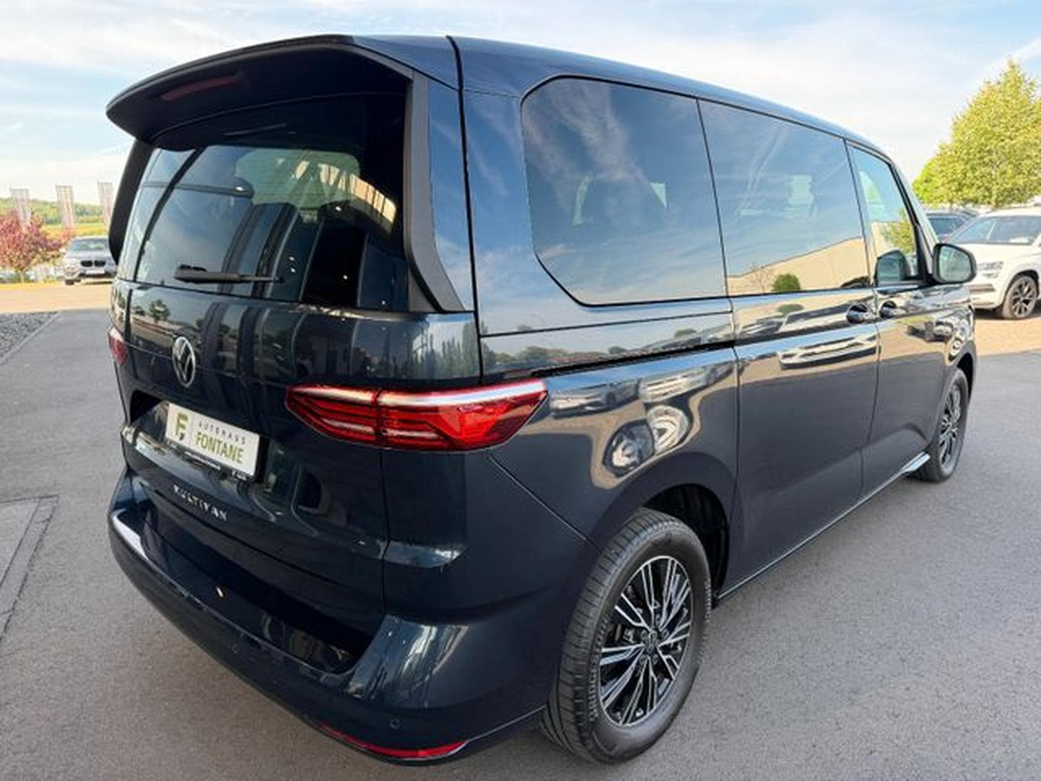 VW T7 T7 Multivan 2,0TDi 110kw DSG 7-Sitze Pano Navi (2024) - Photo 6