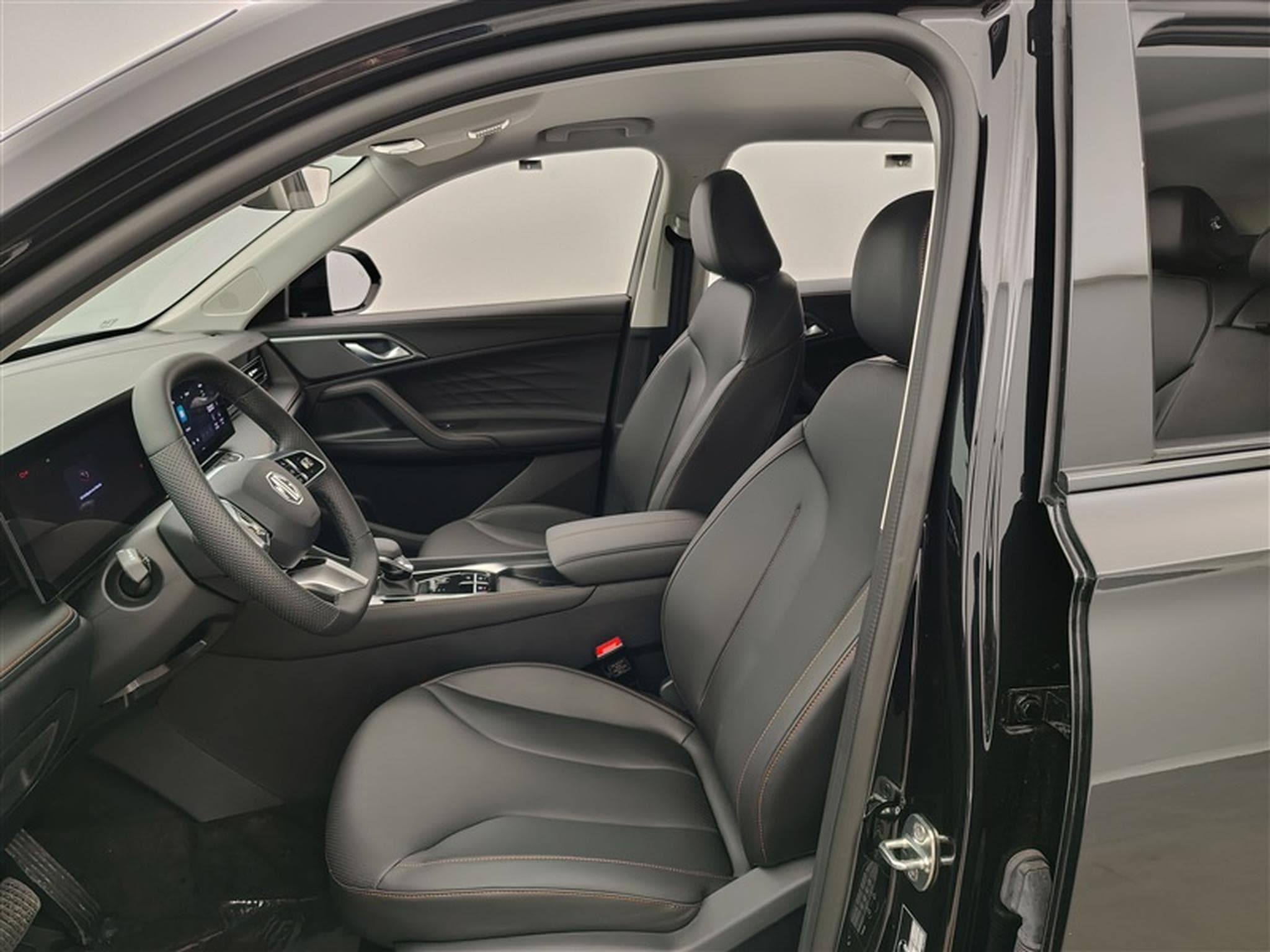 MG HS 1.5 Hybrid+ Luxury CUIR / NAVI / CAMERA360° / CARPLAY (2026) - Foto 7