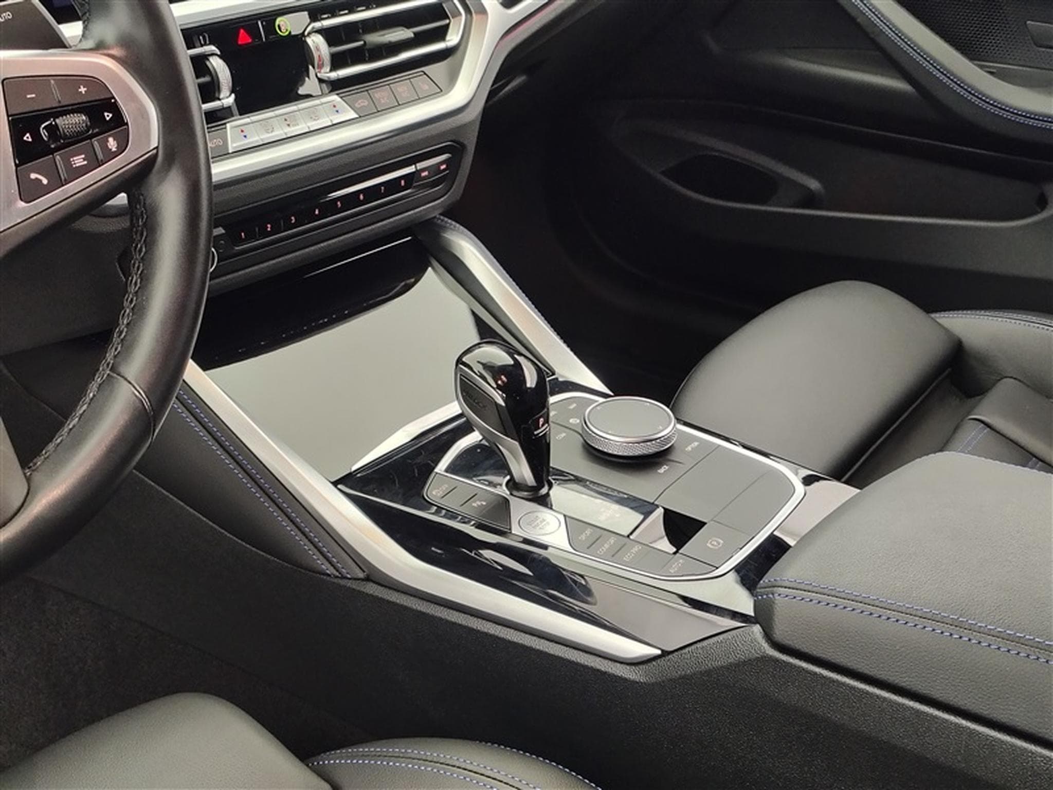 BMW 420 Coupé 420 dA MHEV M-SPORT/CUIR/NAVI/FULL LED/JA19 (2022) - Photo 12